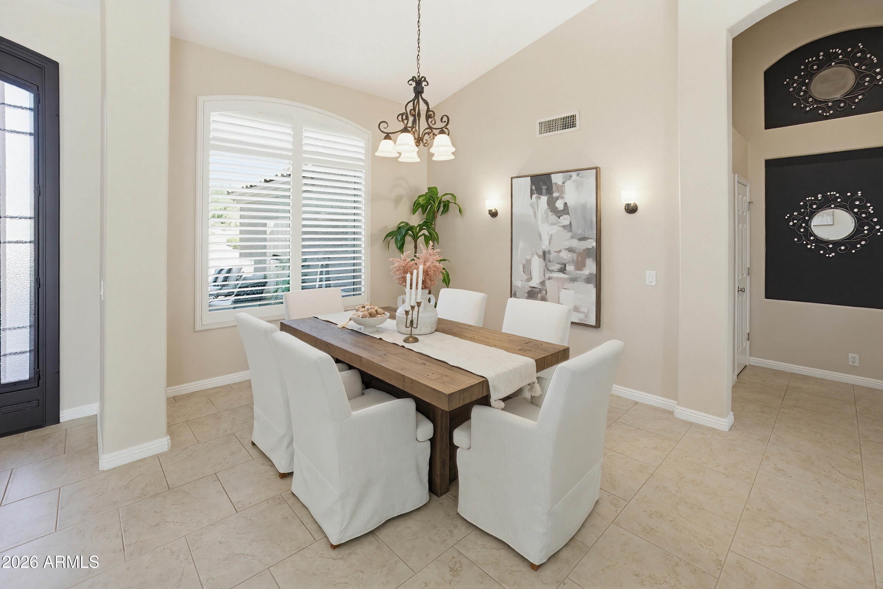 7 W SILVERWOOD Drive