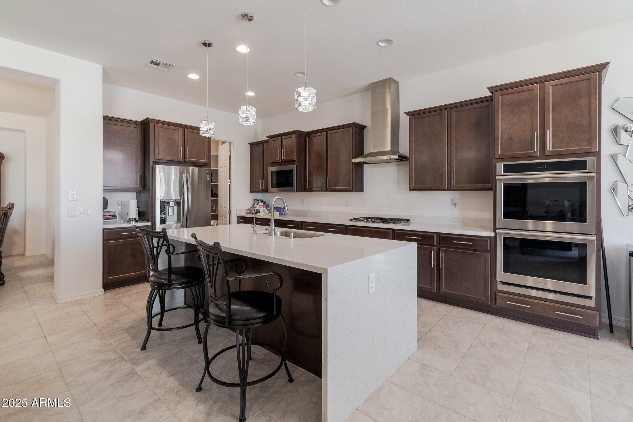 5226 W THRESHER Way