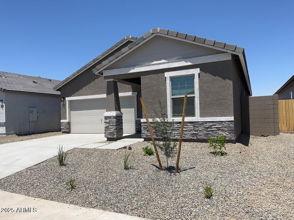 2037 E BUCKING BRONCO Drive