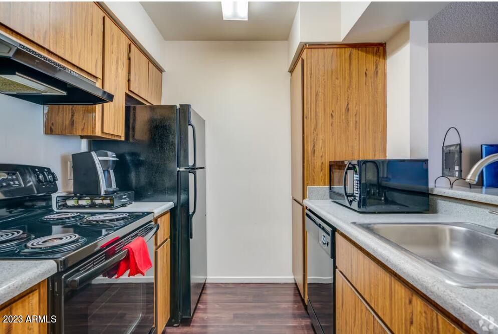 1522 E Southern Avenue 1A