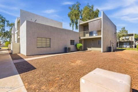 2828 E TIERRA BUENA Lane Phoenix AZ 85032