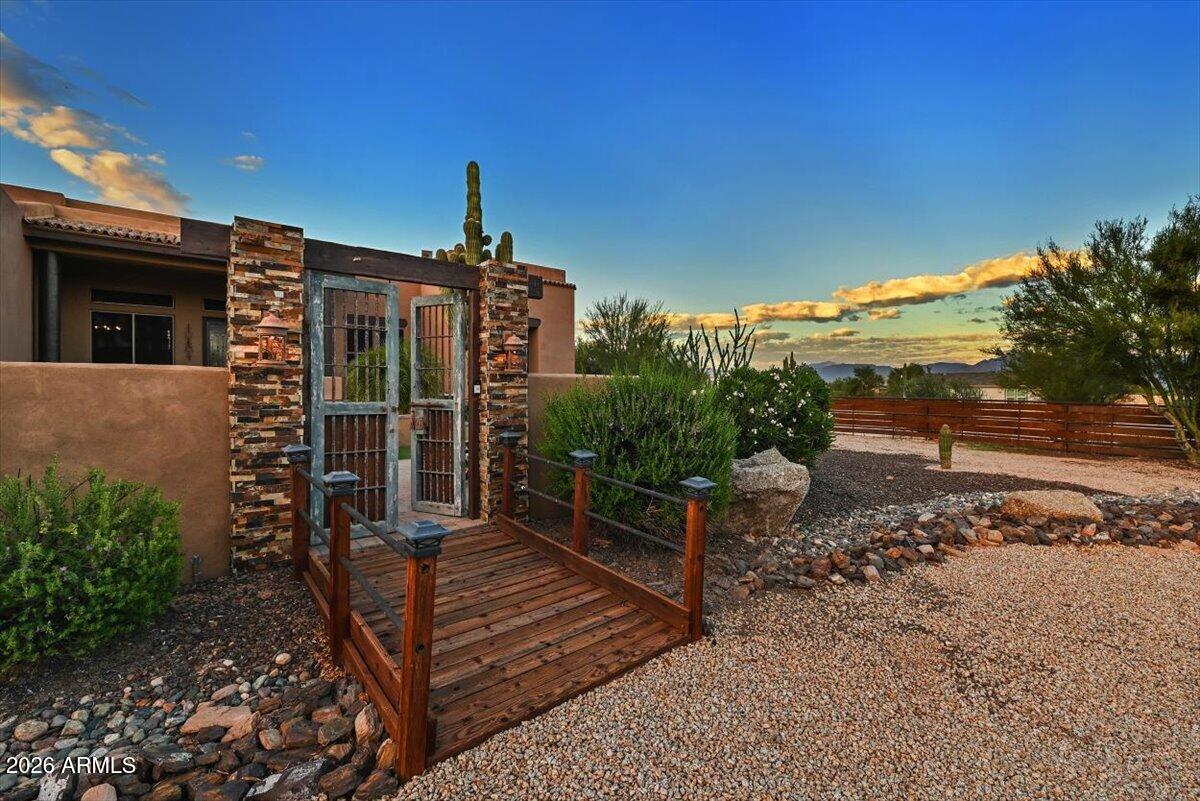 16348 E CALLE DE LOS FLORES Drive
