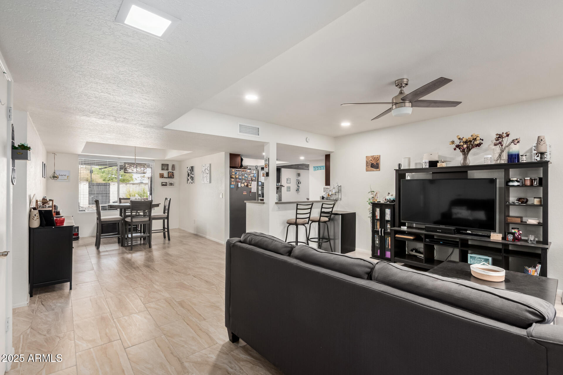 2602 W SUMMIT Place