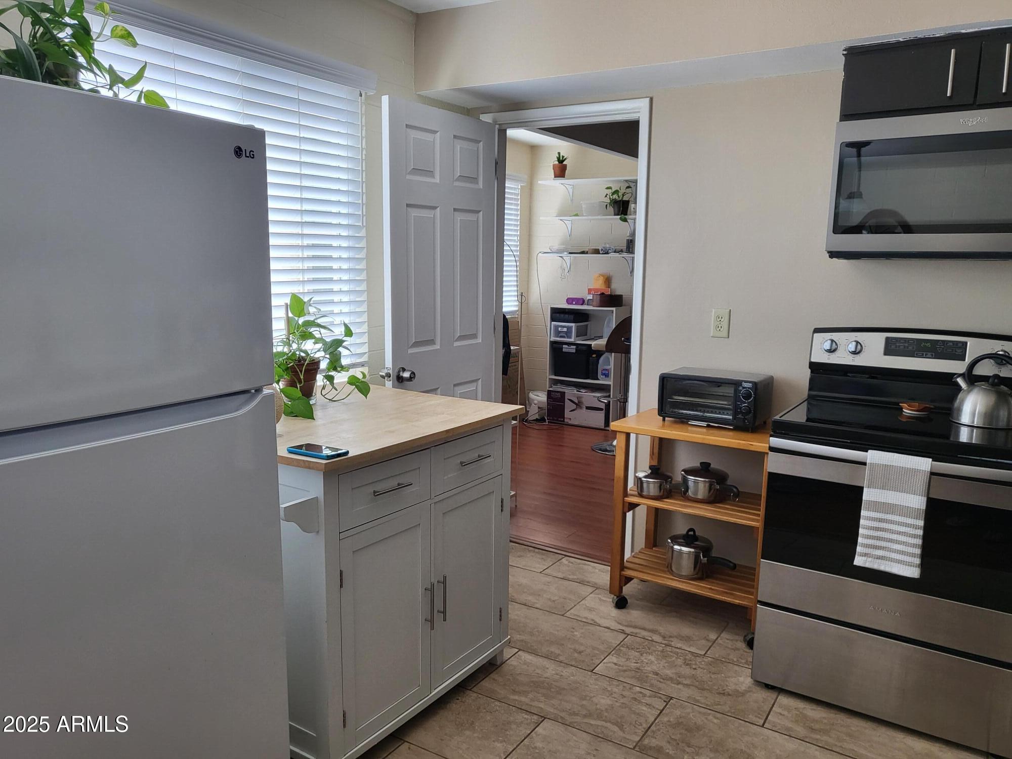SCOTTSDALE EAST HOMES - Residential