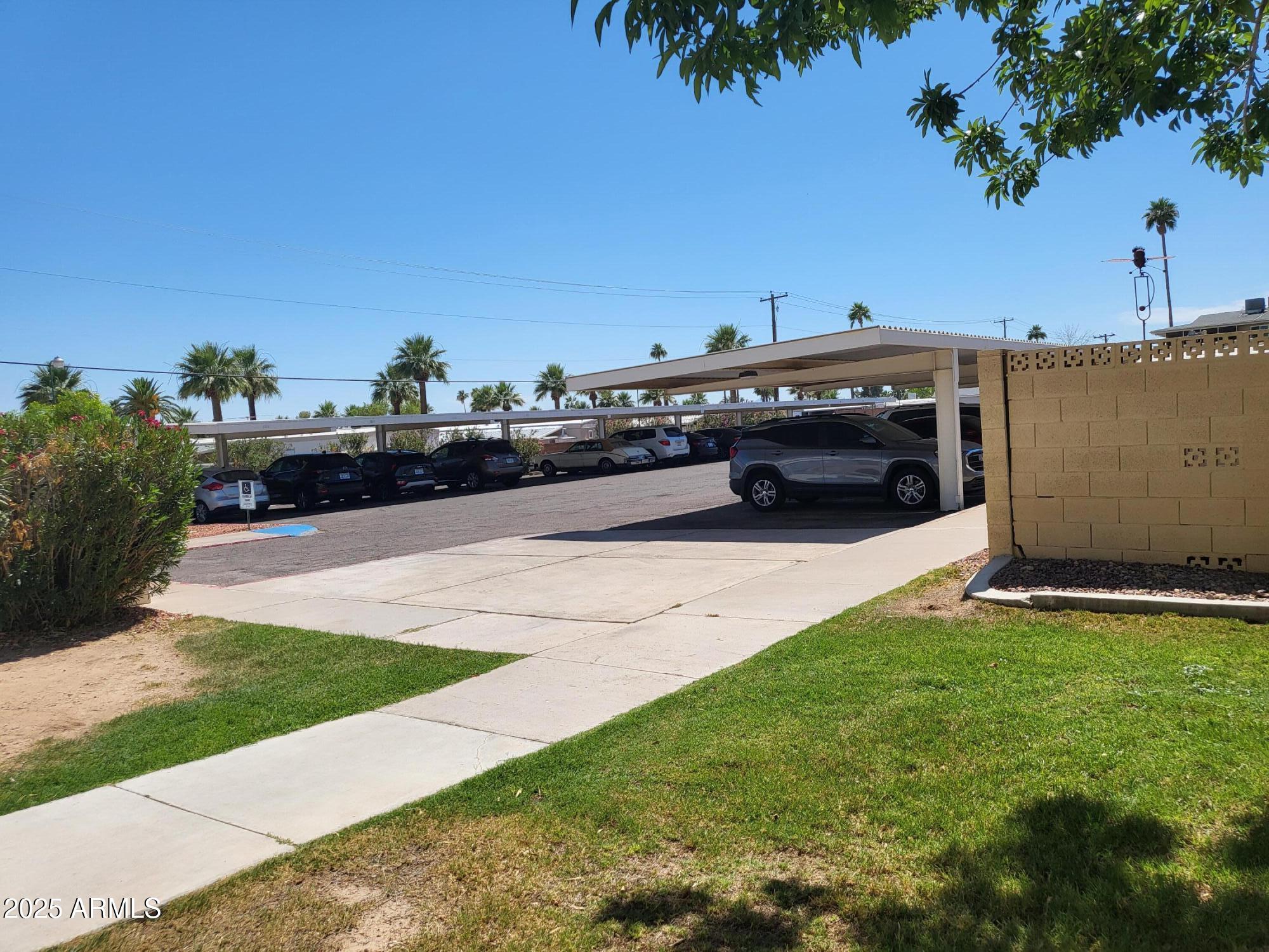 SCOTTSDALE EAST HOMES - Residential