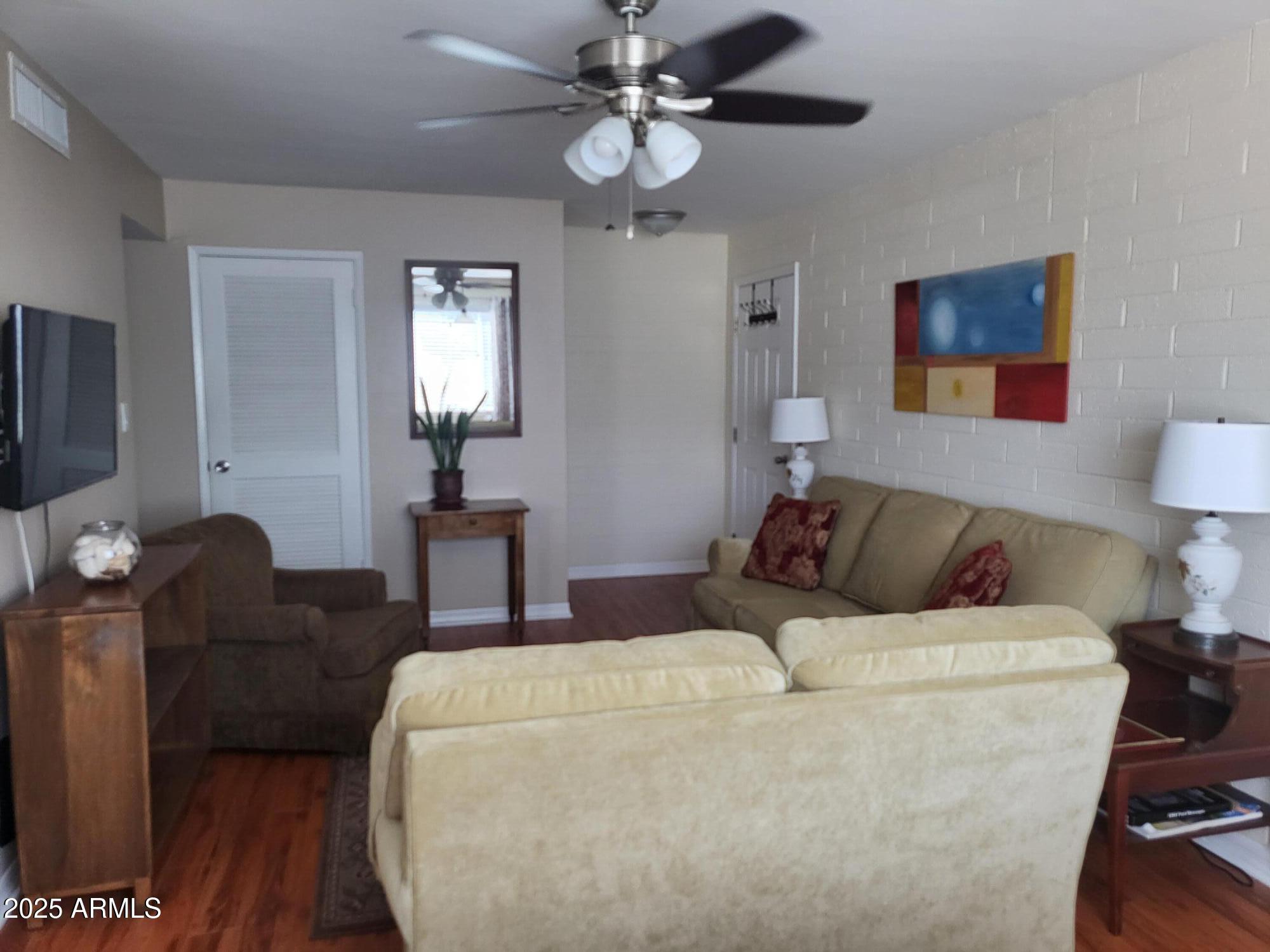 8221 E GARFIELD Street L109