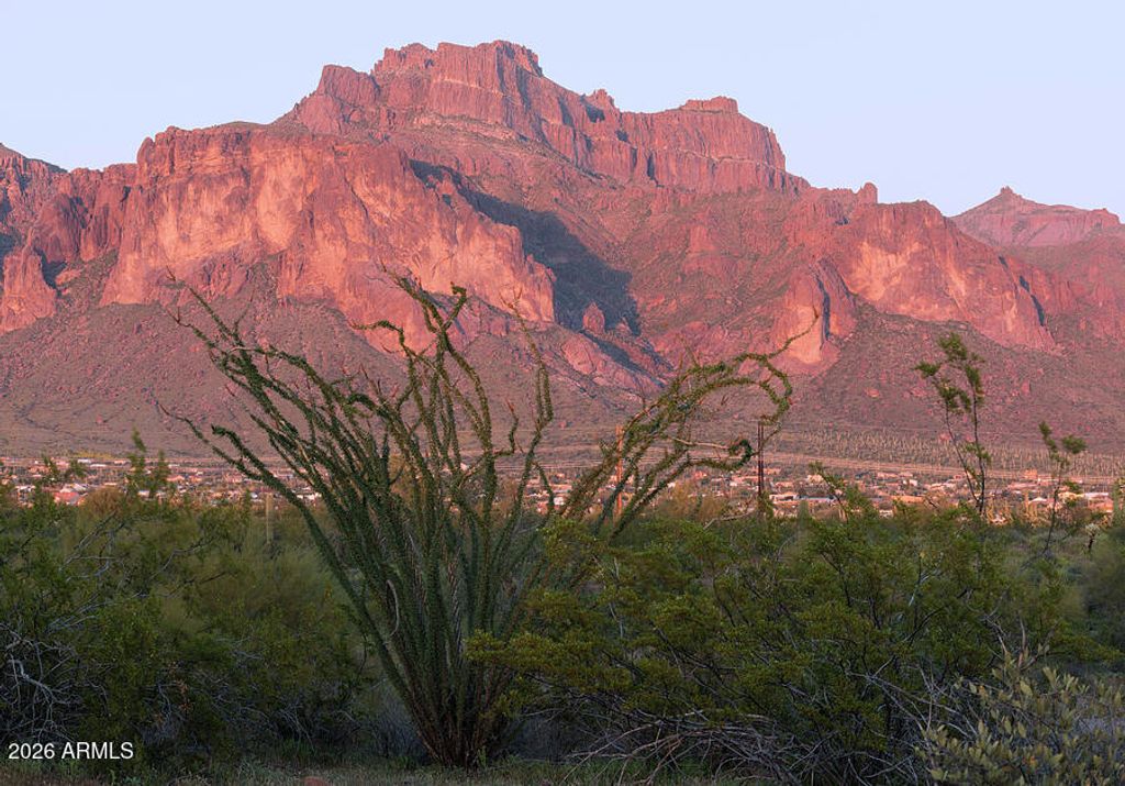 Photo of 1532 N Roadrunner Road, Apache Junction, AZ 85119 (MLS # 6937281)