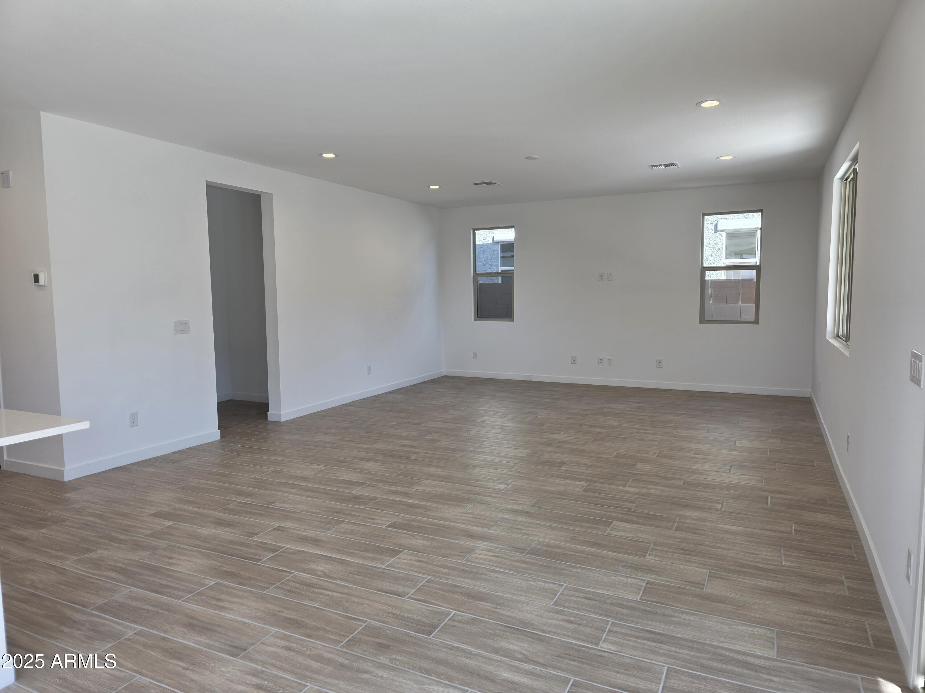 17973 W ALLEN Street