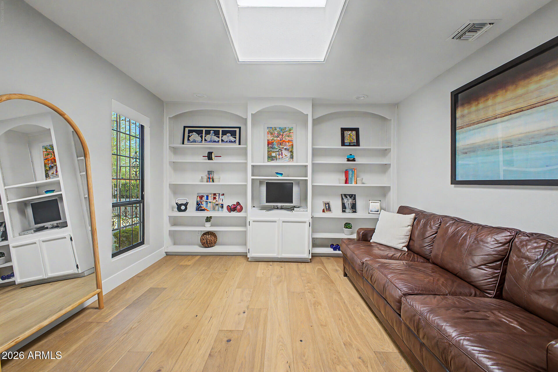 DEL PRADO - Residential