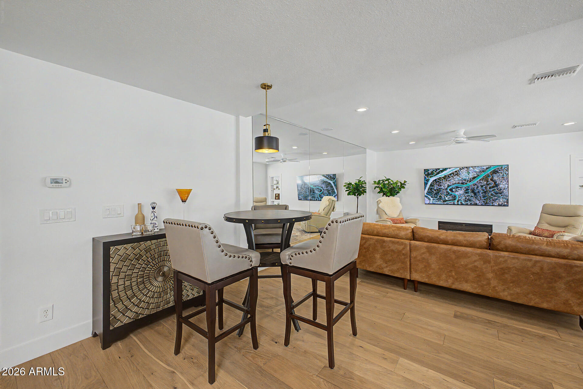 DEL PRADO - Residential