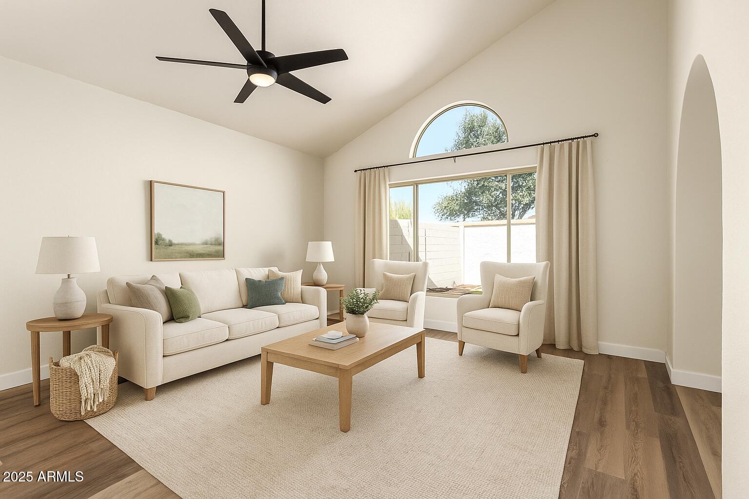 1538 E LAUREL Avenue