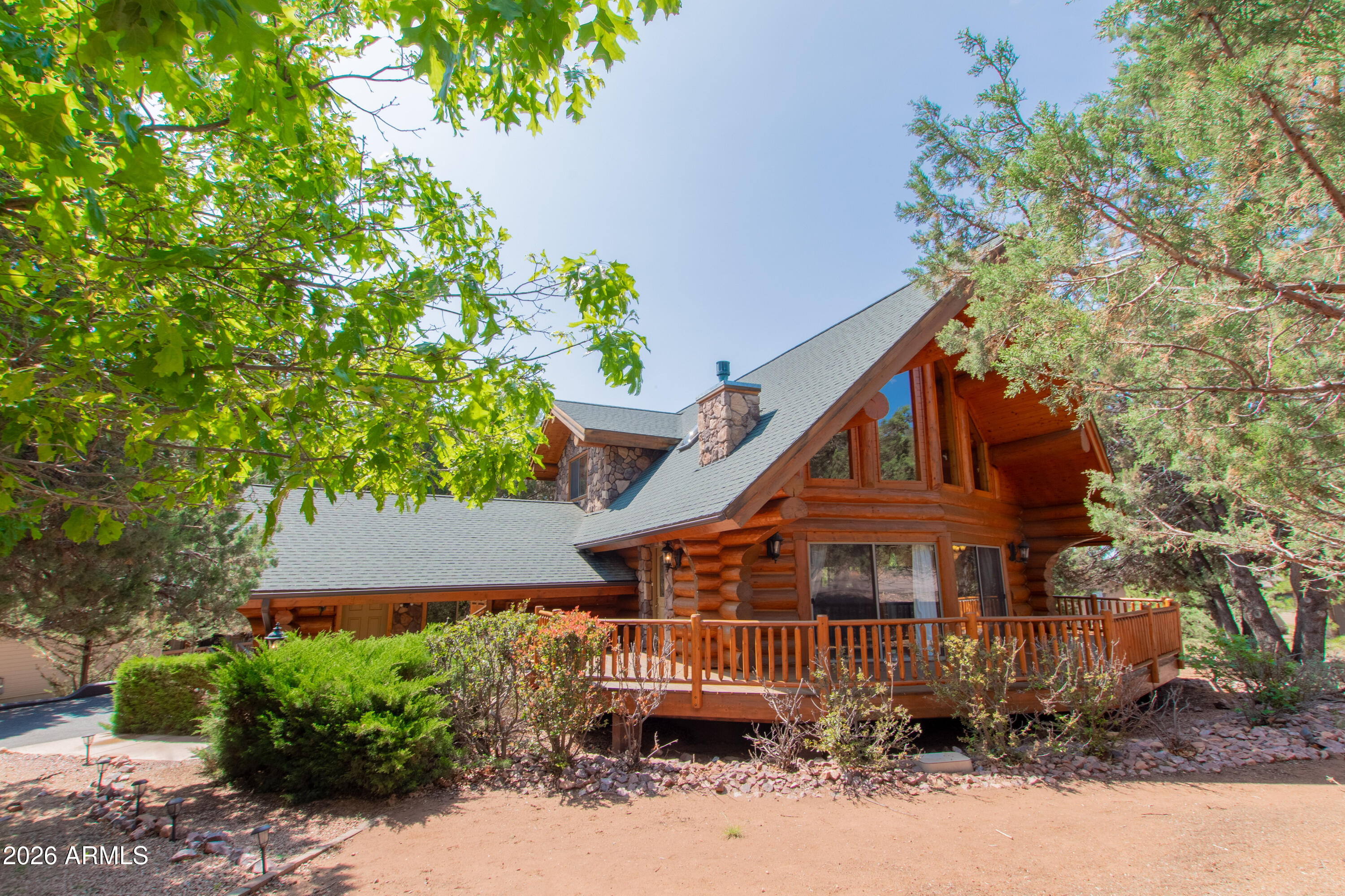 HIDDEN PINES - Residential