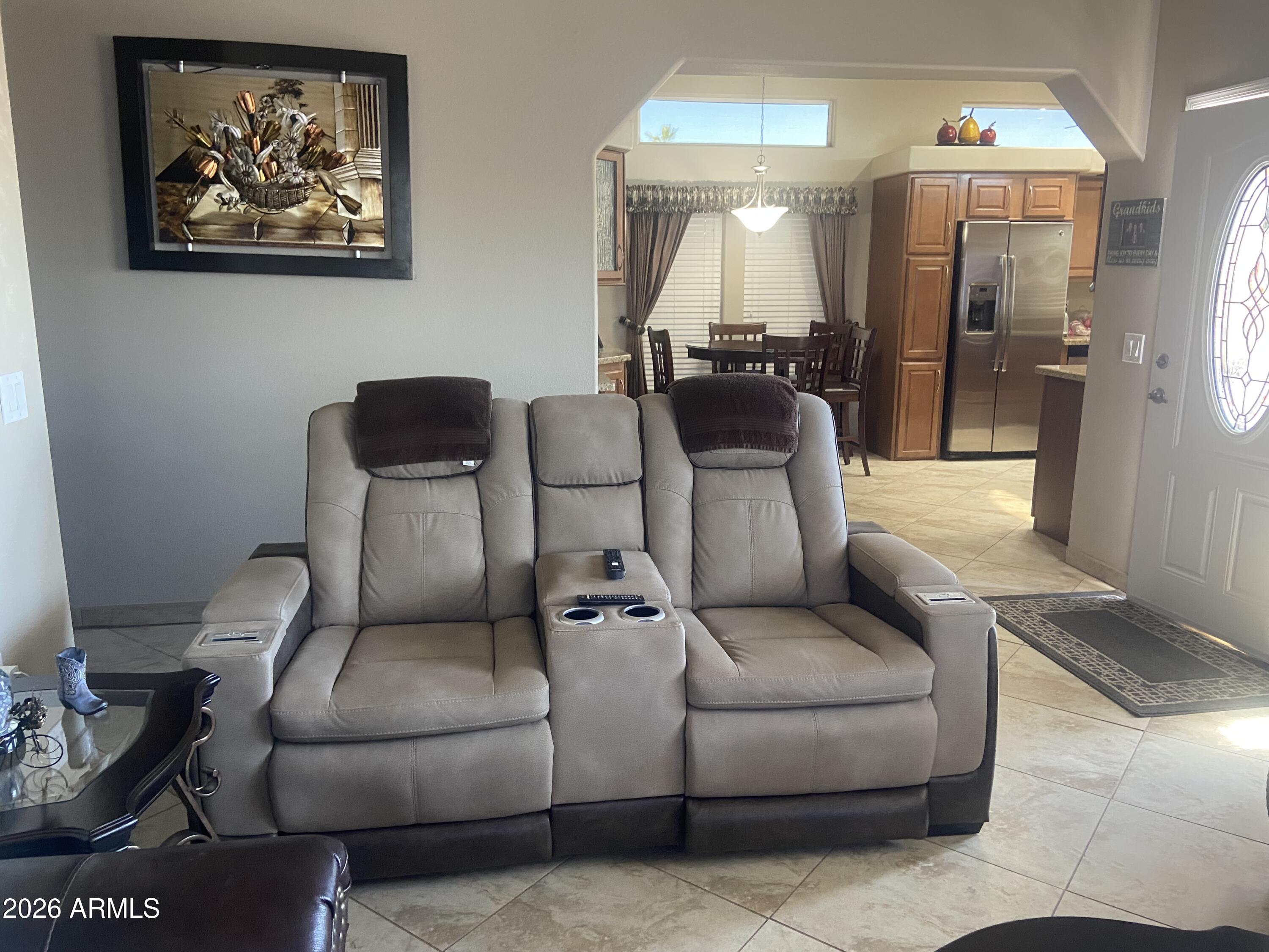 1306 W Chesapeake Drive