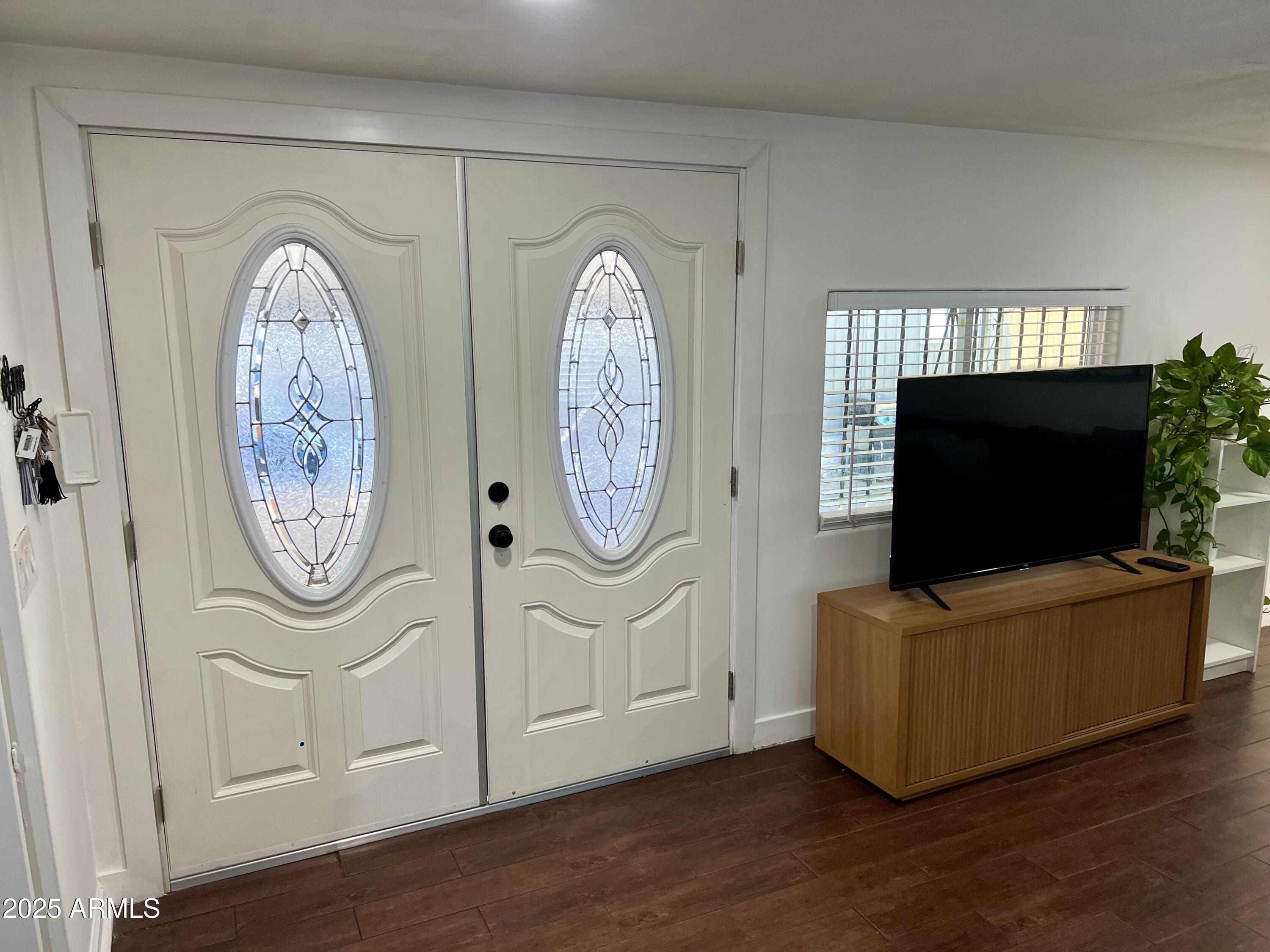 4211 W Roosevelt Street 1