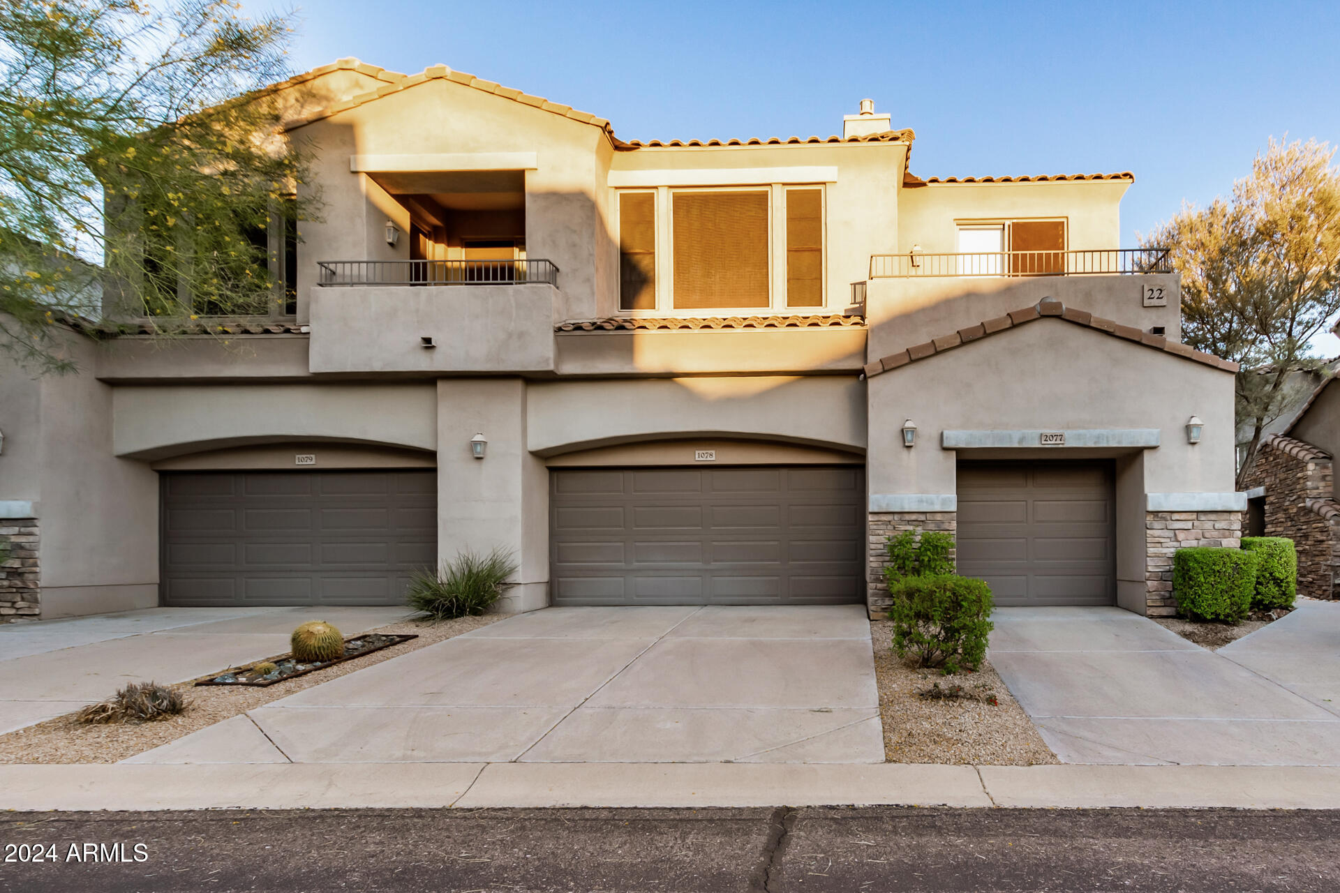 19475 N GRAYHAWK Drive 2077