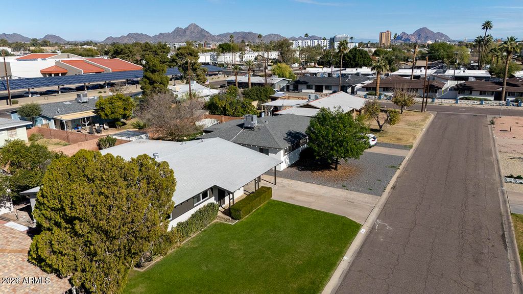Photo of 1212 W Coolidge Street, Phoenix, AZ 85013 (MLS # 6973388)