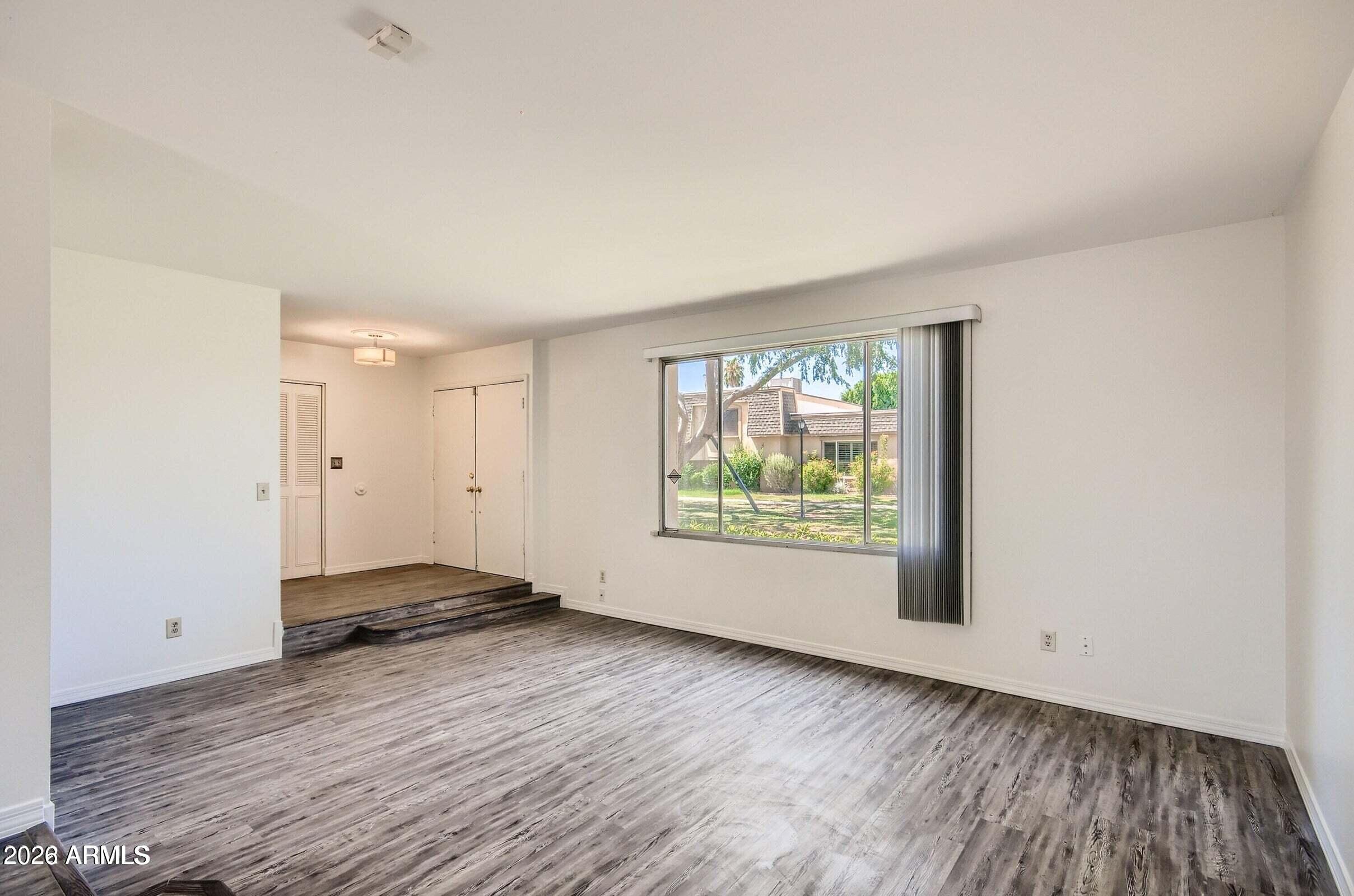 4865 N GRANITE REEF Road