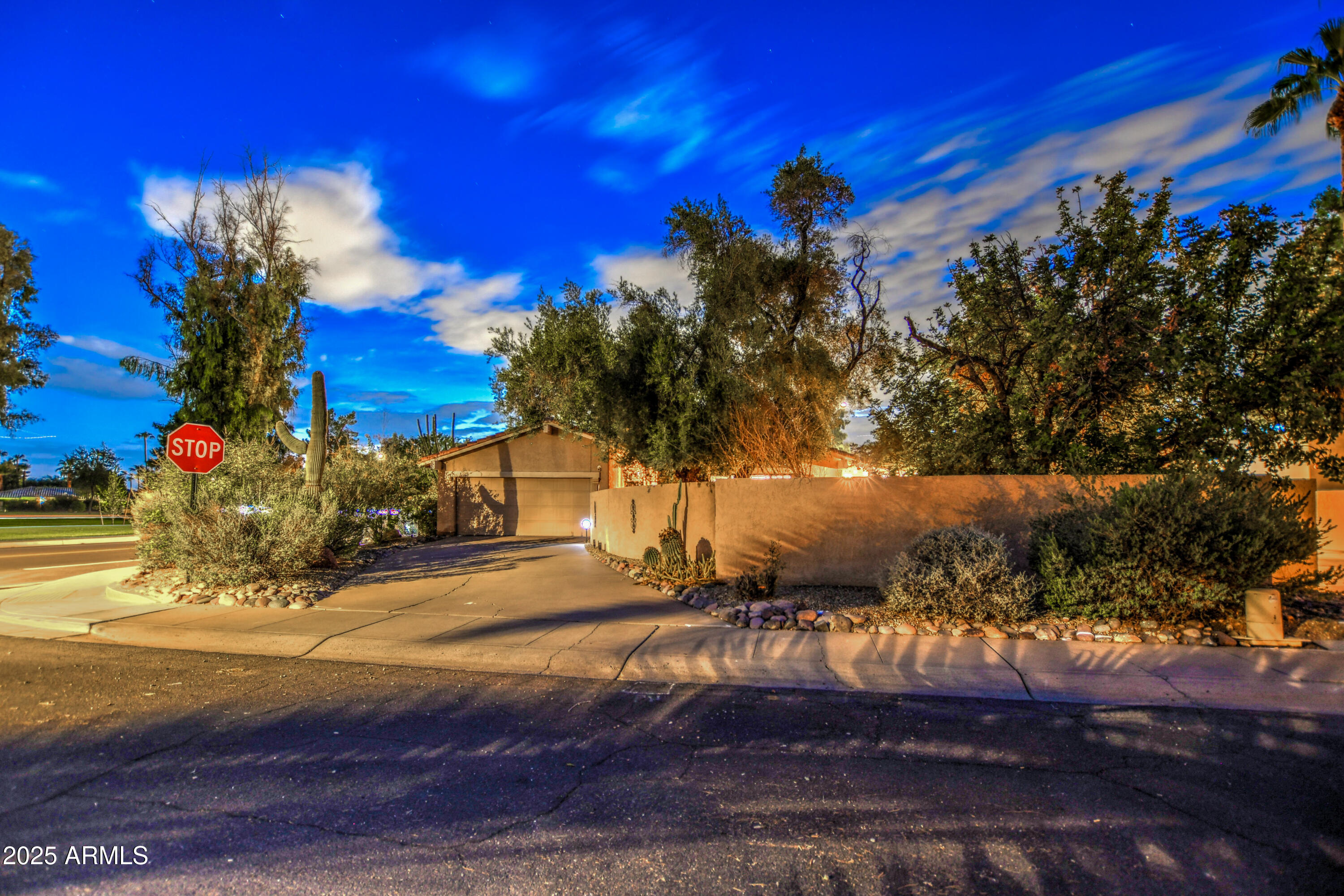 7806 N Via Del Sol --