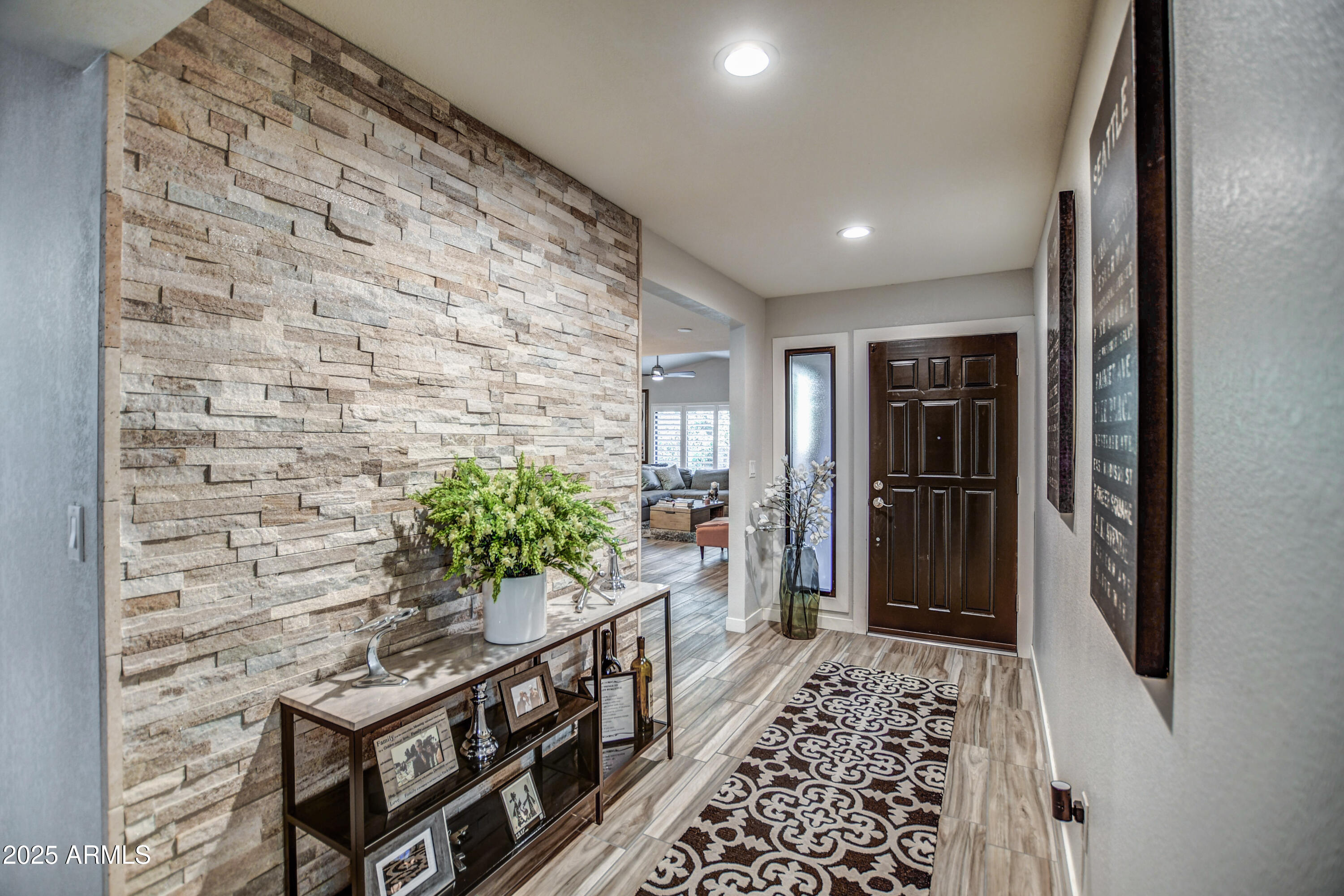 7806 N Via Del Sol --