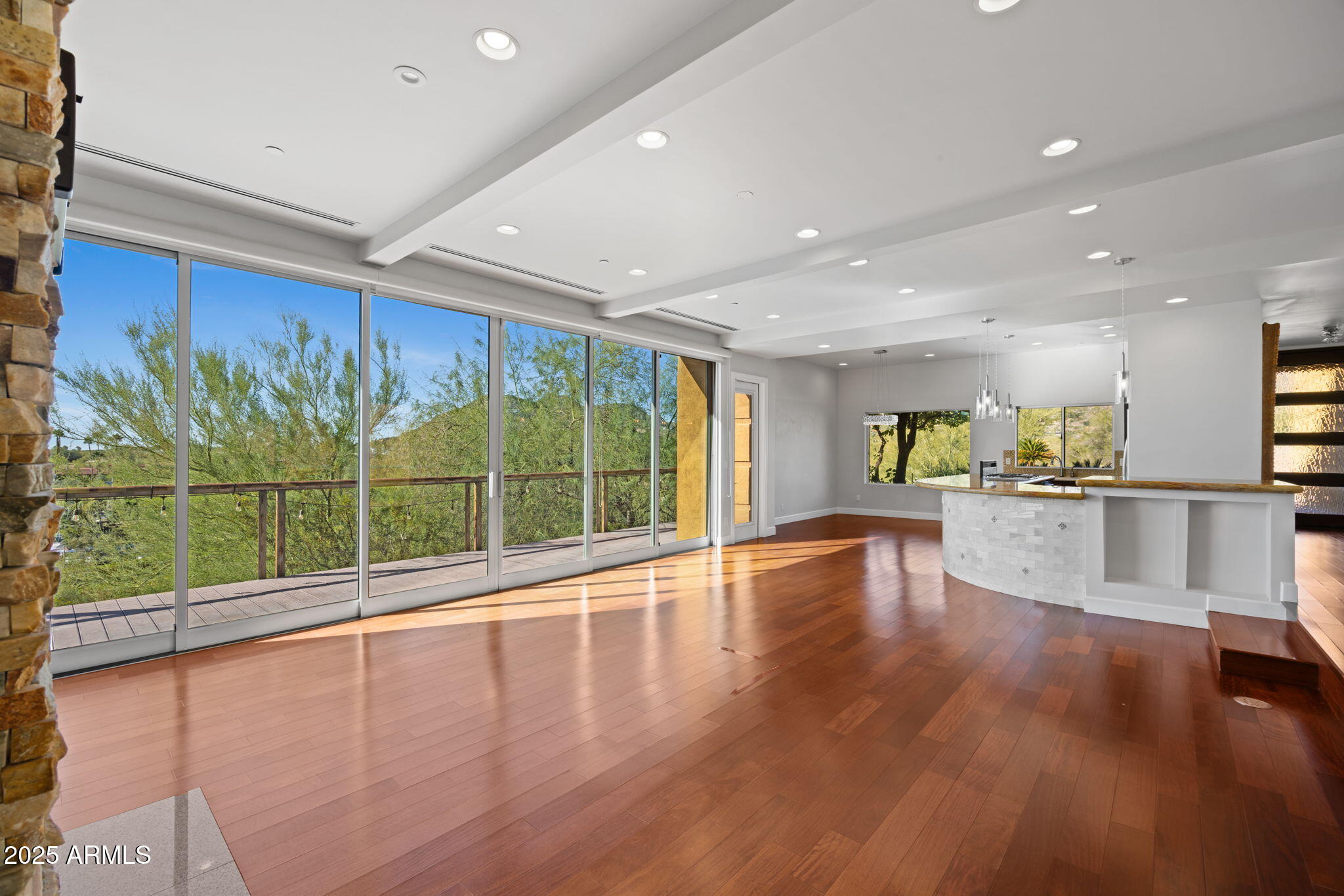 4820 E COTTONTAIL RUN Road N