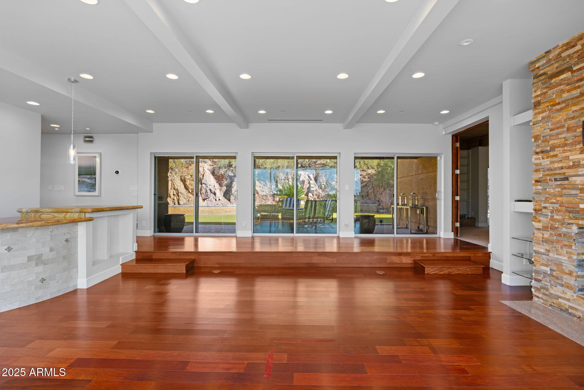 4820 E COTTONTAIL RUN Road N