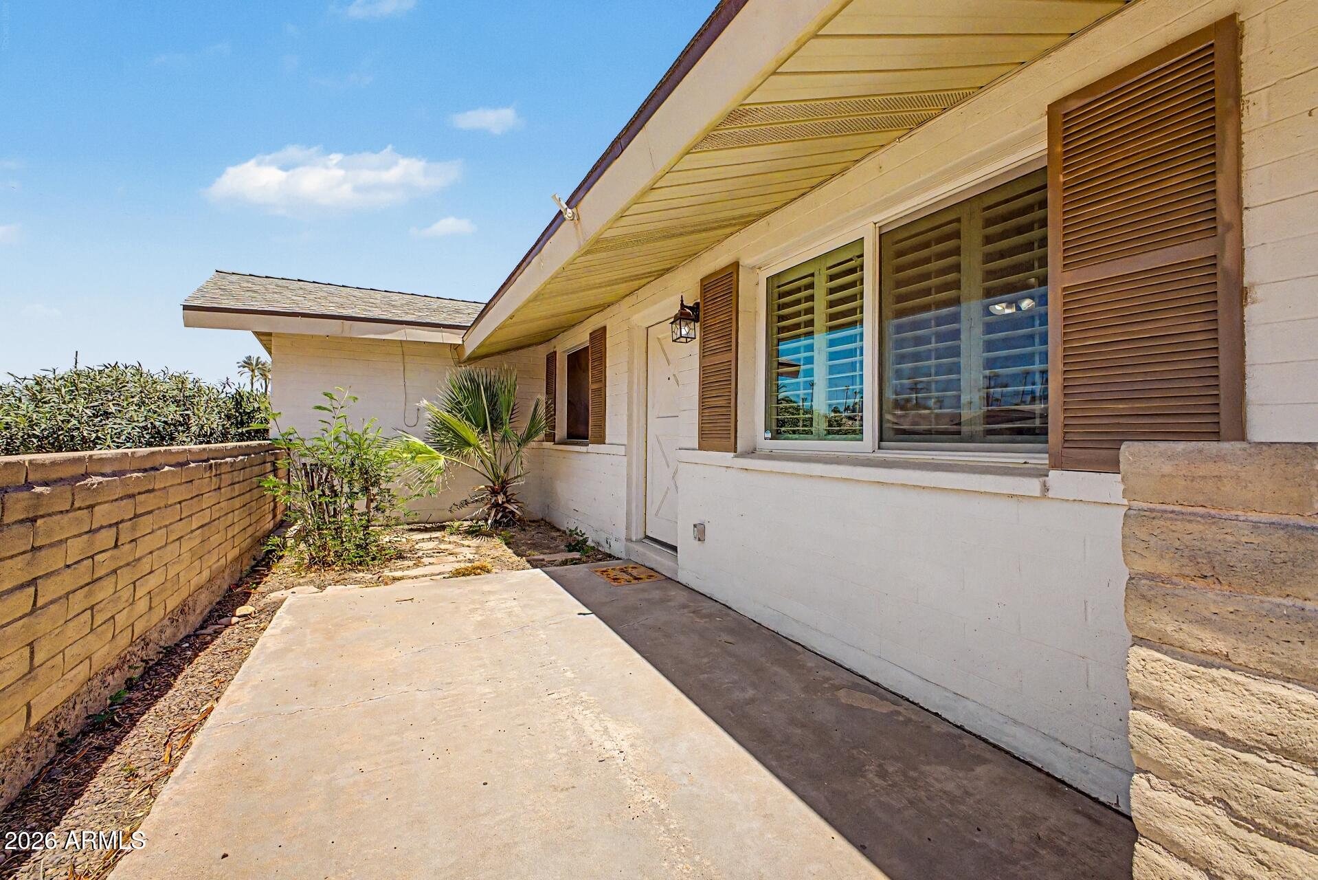 1000 E LOYOLA Drive