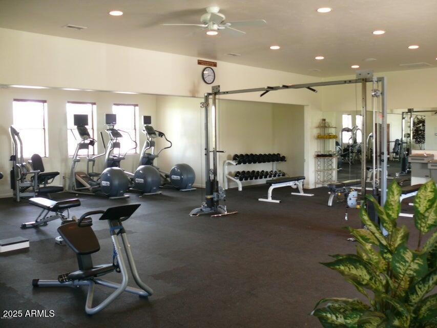 1301 S Lakeside Trail 33