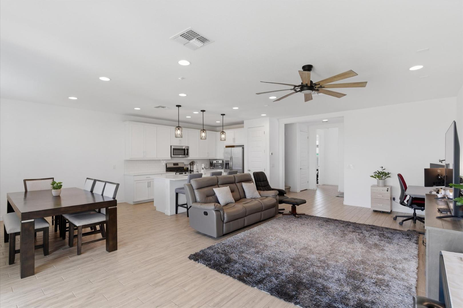 5935 S Coyote Canyon