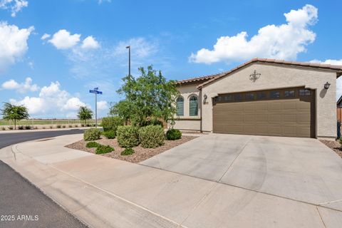 2204 E KELLY Drive Gilbert AZ 85298