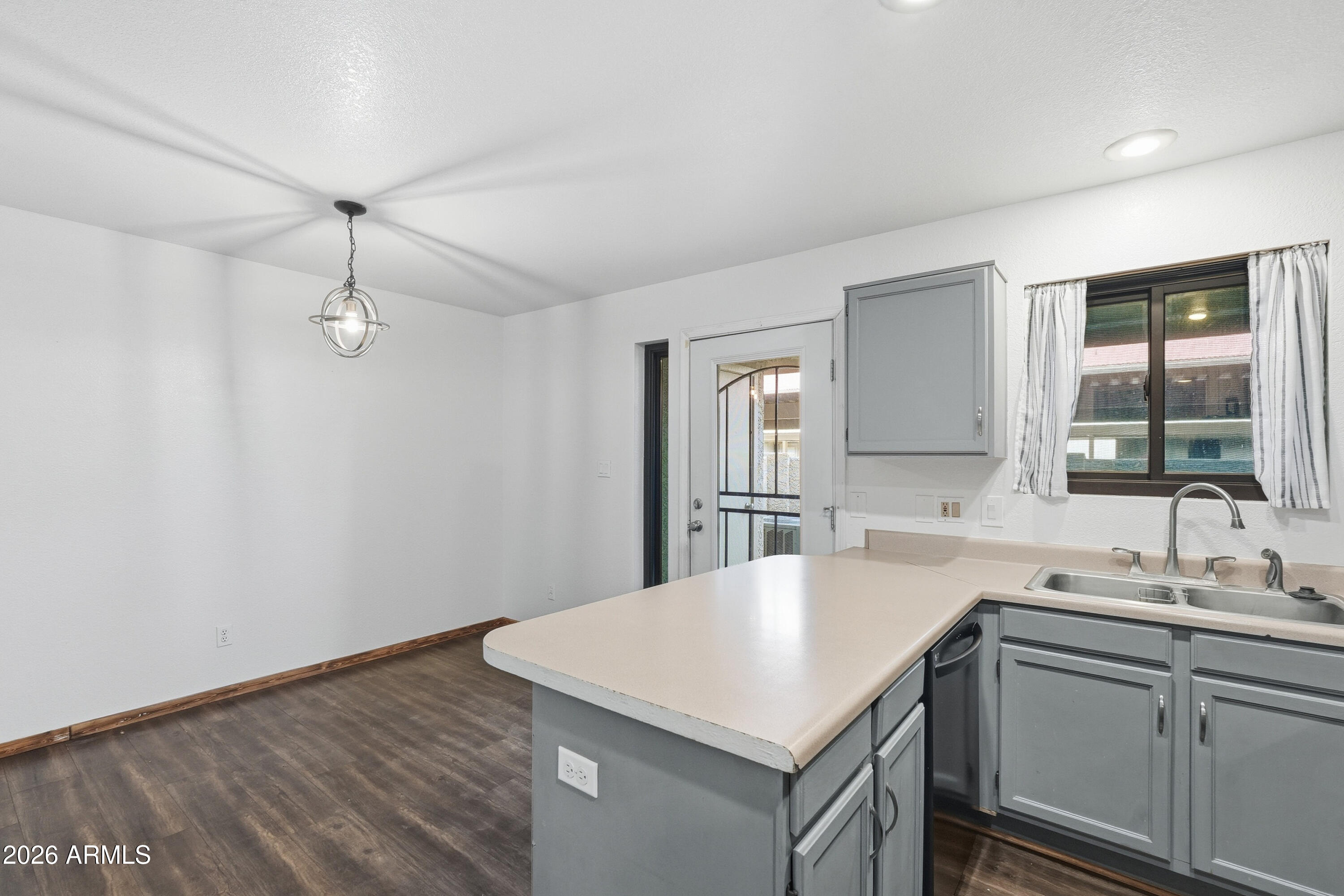 6262 E BROWN Road 10