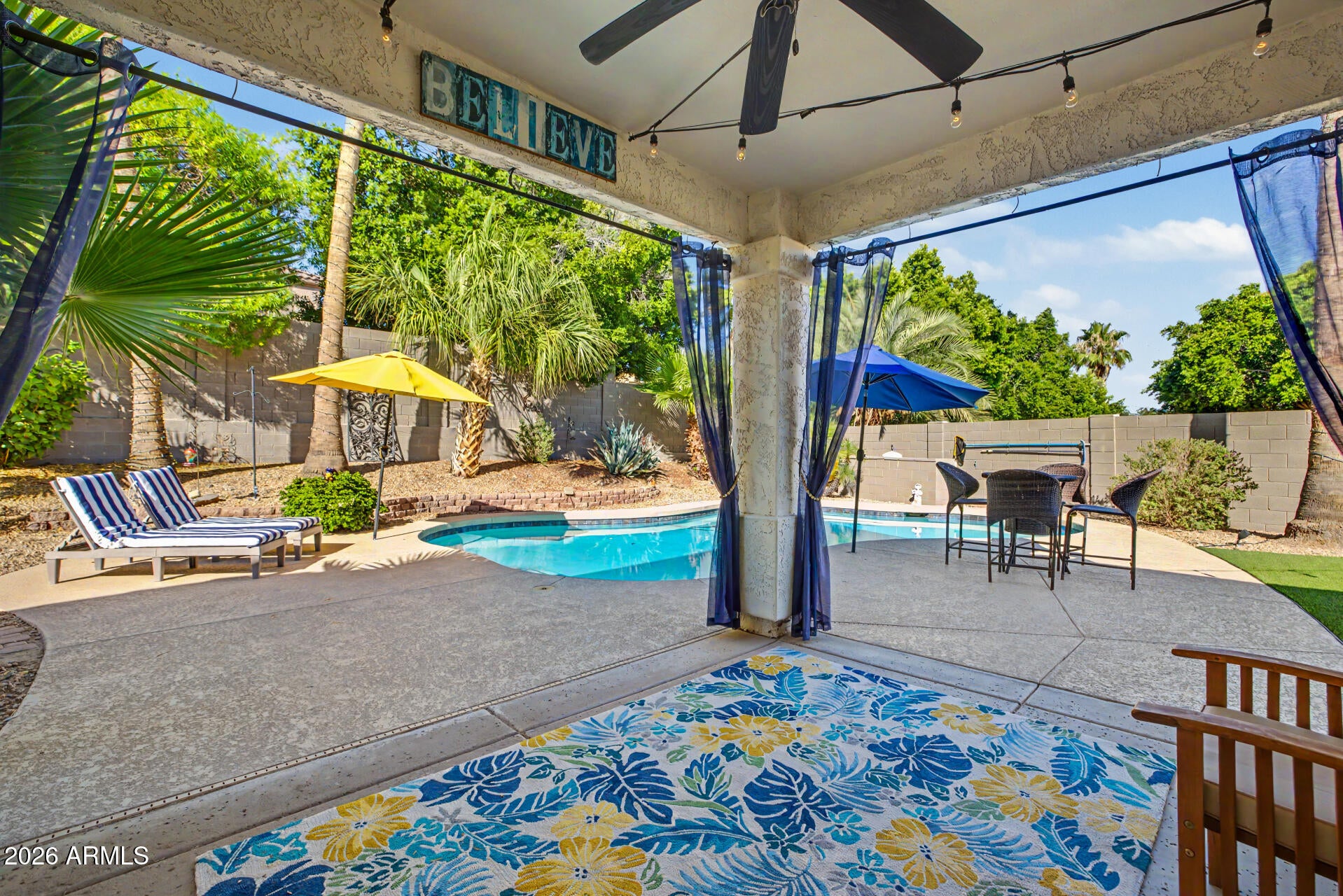 1624 W NIGHTHAWK Way