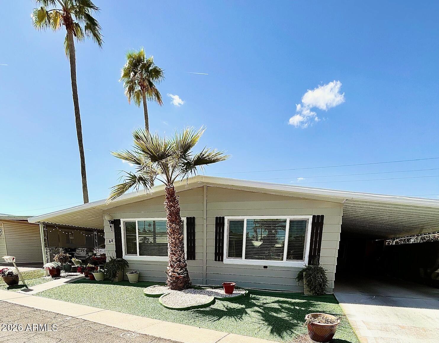 120 N Val Vista Drive 44