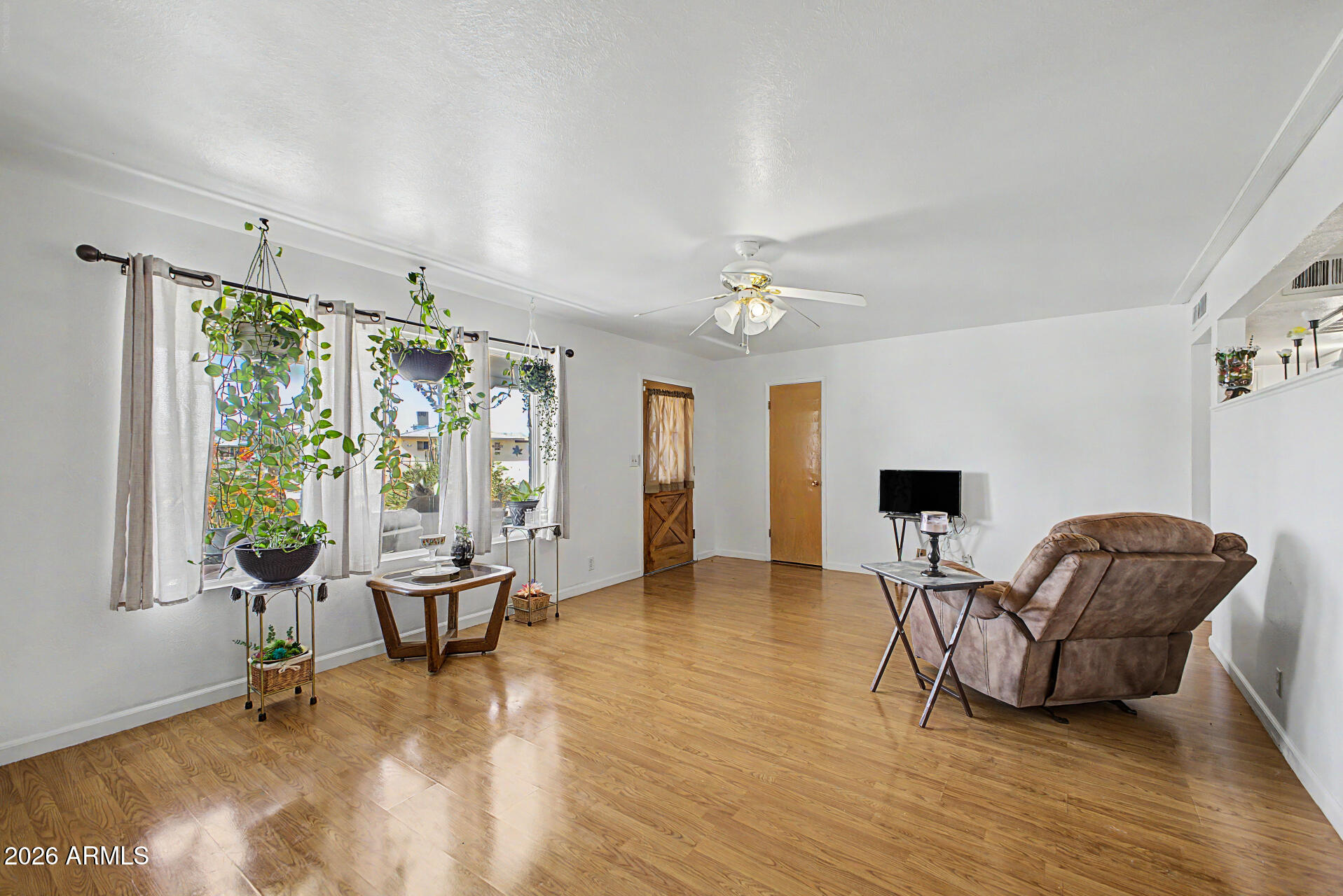 5519 E CASPER Road