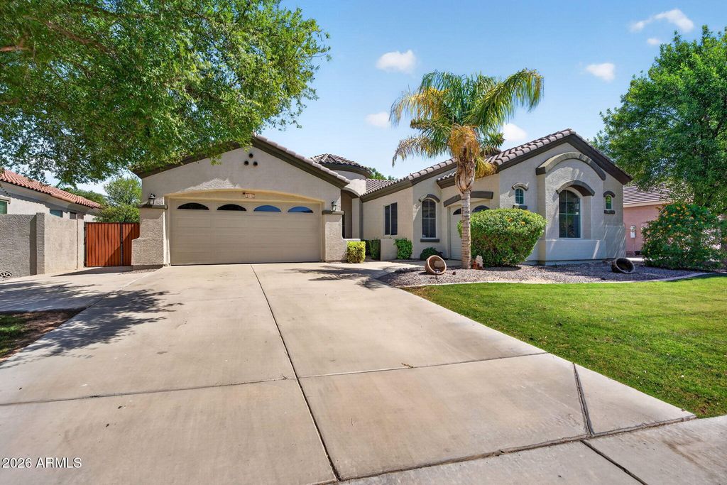 Photo of 4150 E Beechnut Place, Chandler, AZ 85249 (MLS # 7030880)