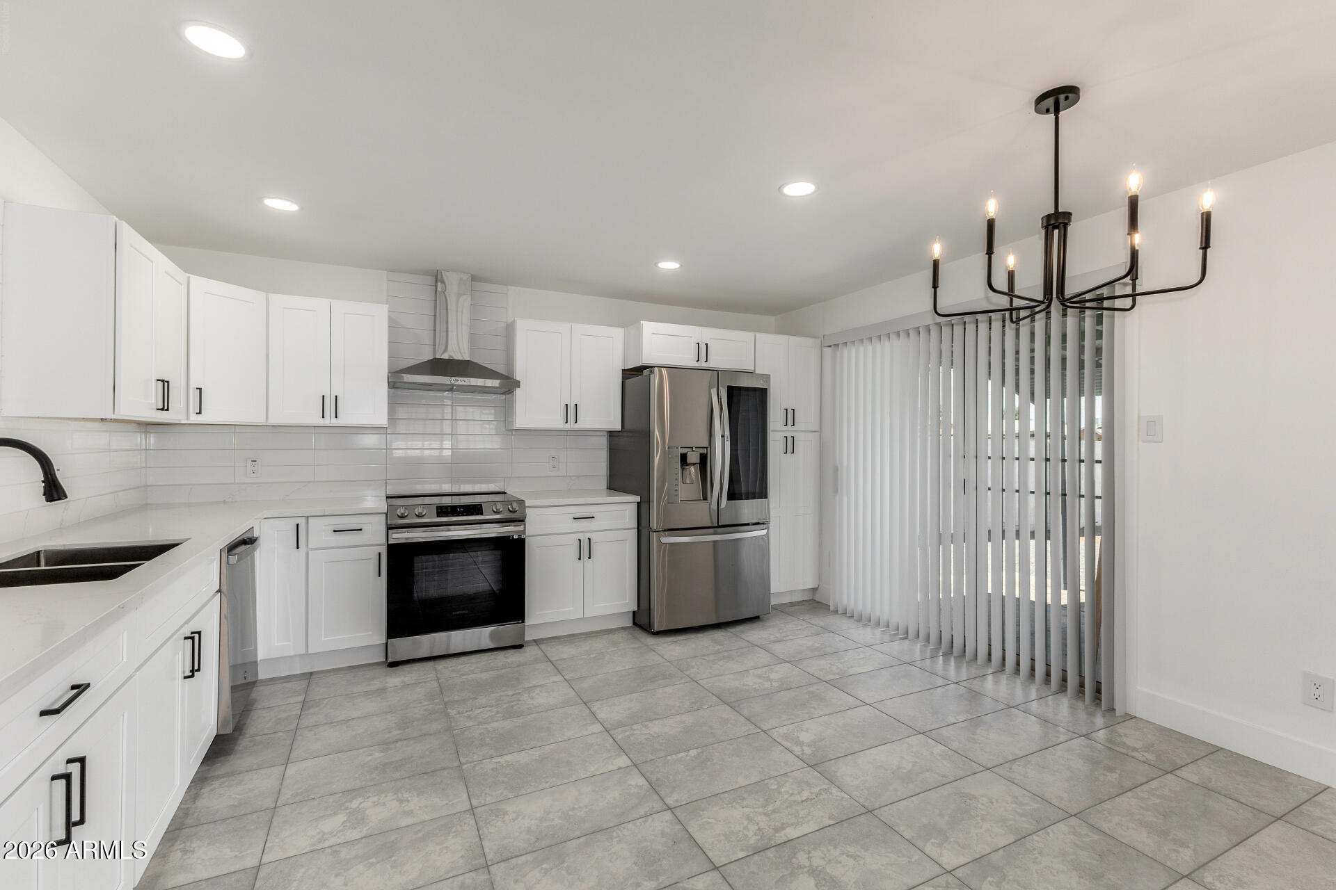 4620 E SOUTHERN Avenue