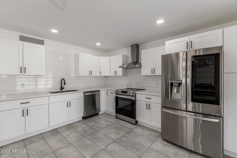 4620 E SOUTHERN Avenue Phoenix AZ 85042