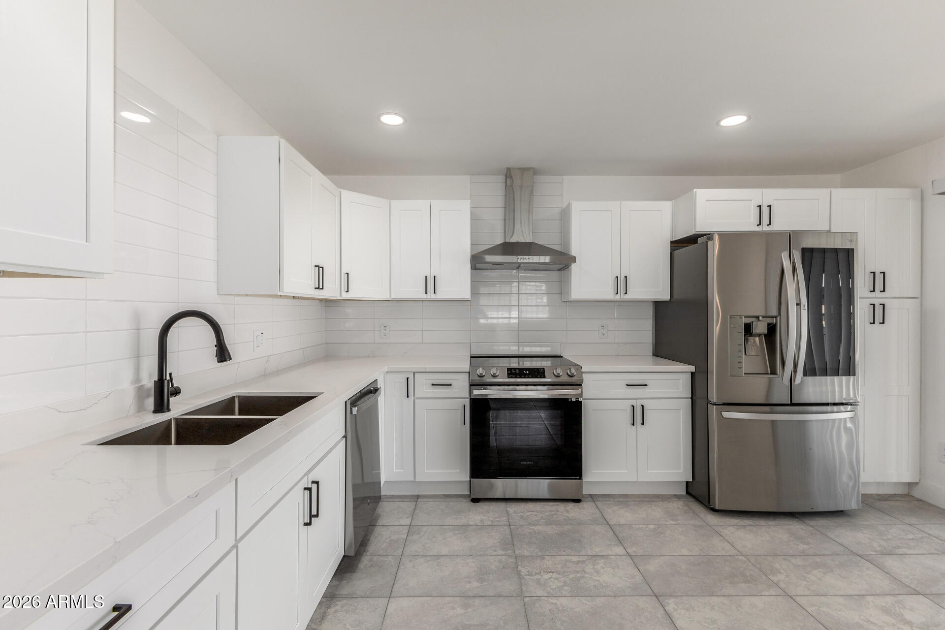 4620 E SOUTHERN Avenue