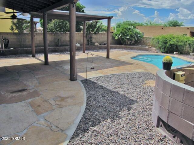 THE LEGENDS AT VALIENTE - Residential