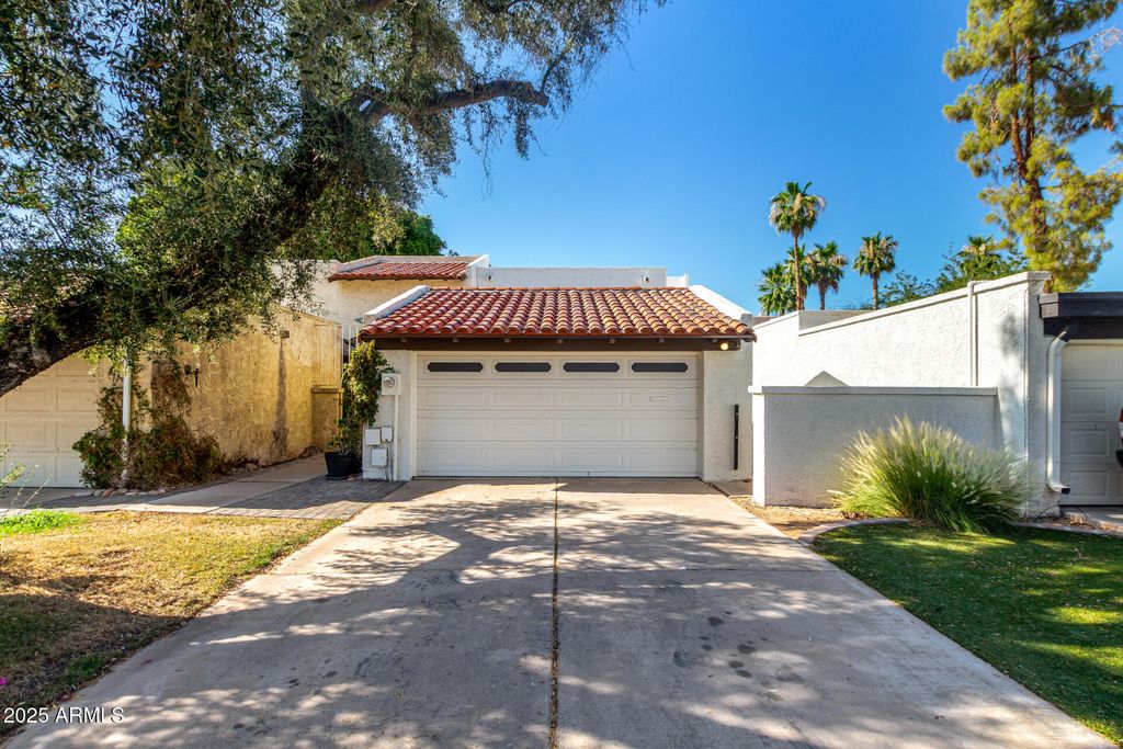 Photo of 1134 E Driftwood Drive, Tempe, AZ 85283 (MLS # 6867684)