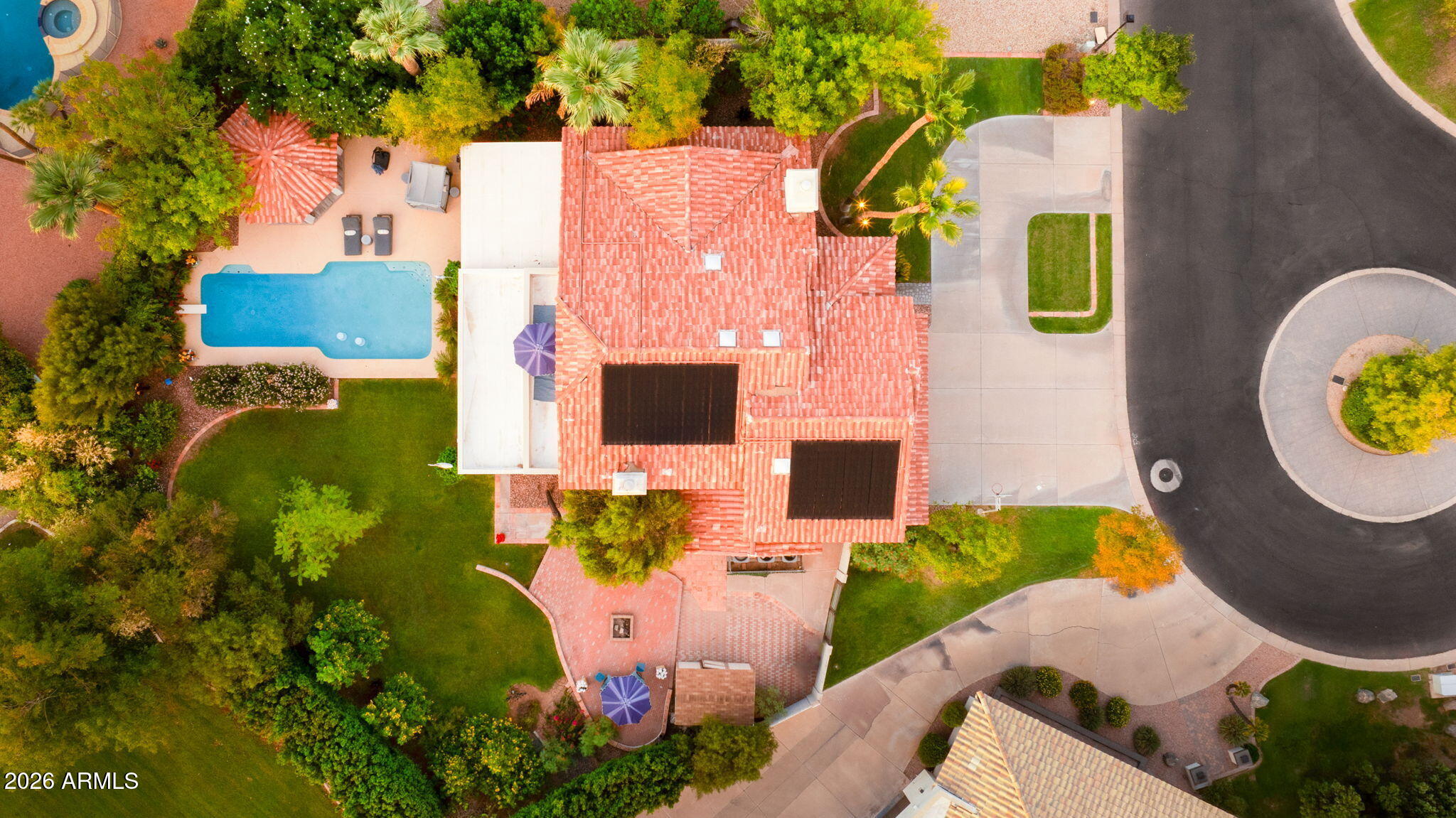 20 E LOS ARBOLES Circle