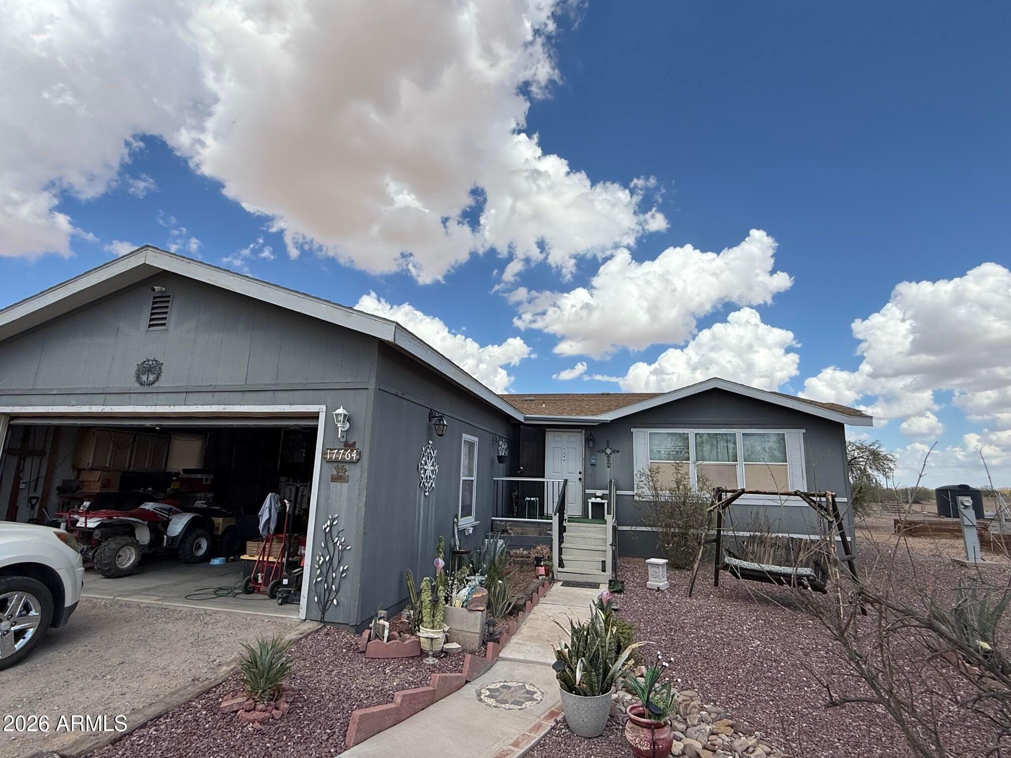17764 W SUMMERS Lane