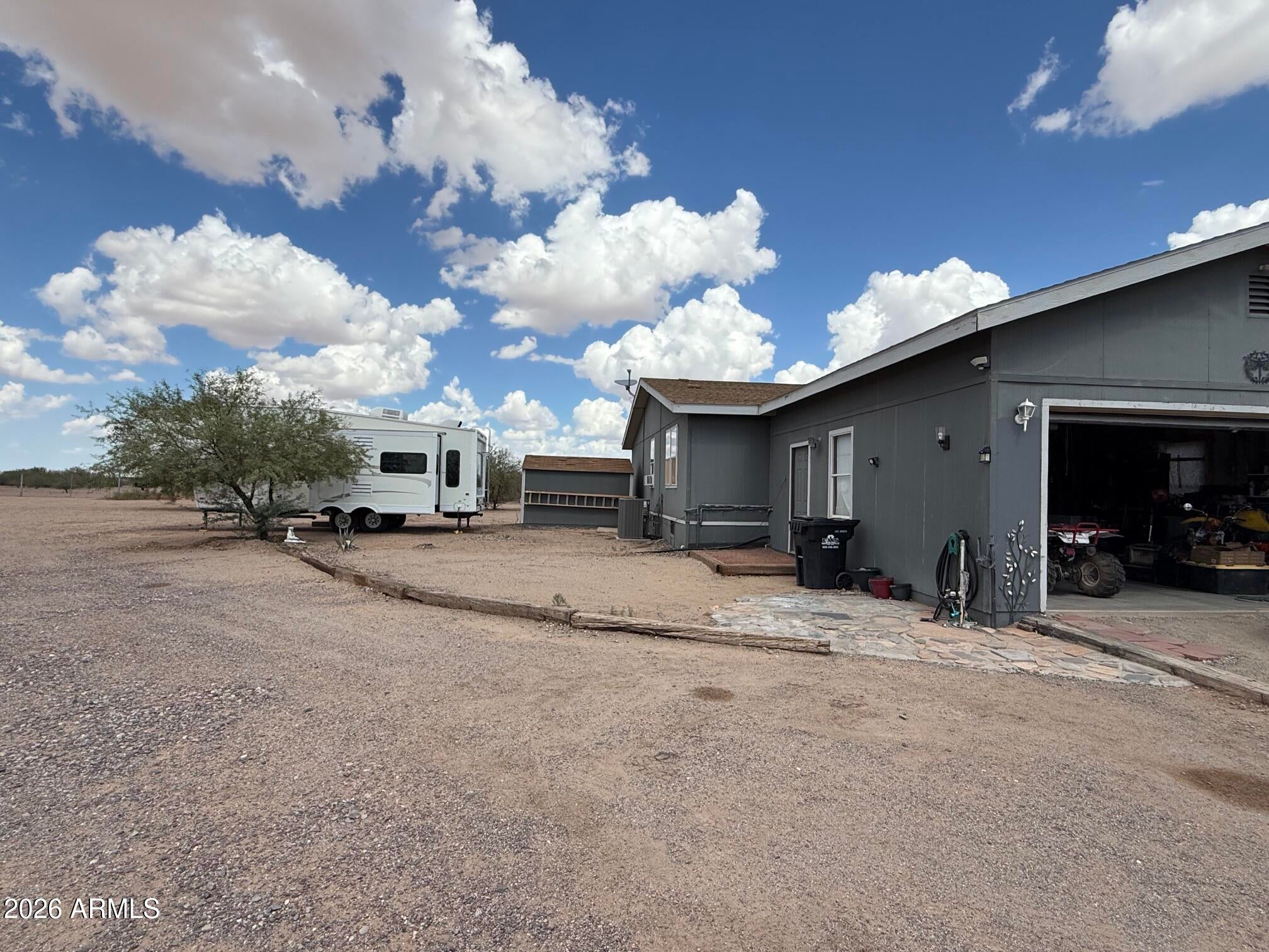 17764 W SUMMERS Lane