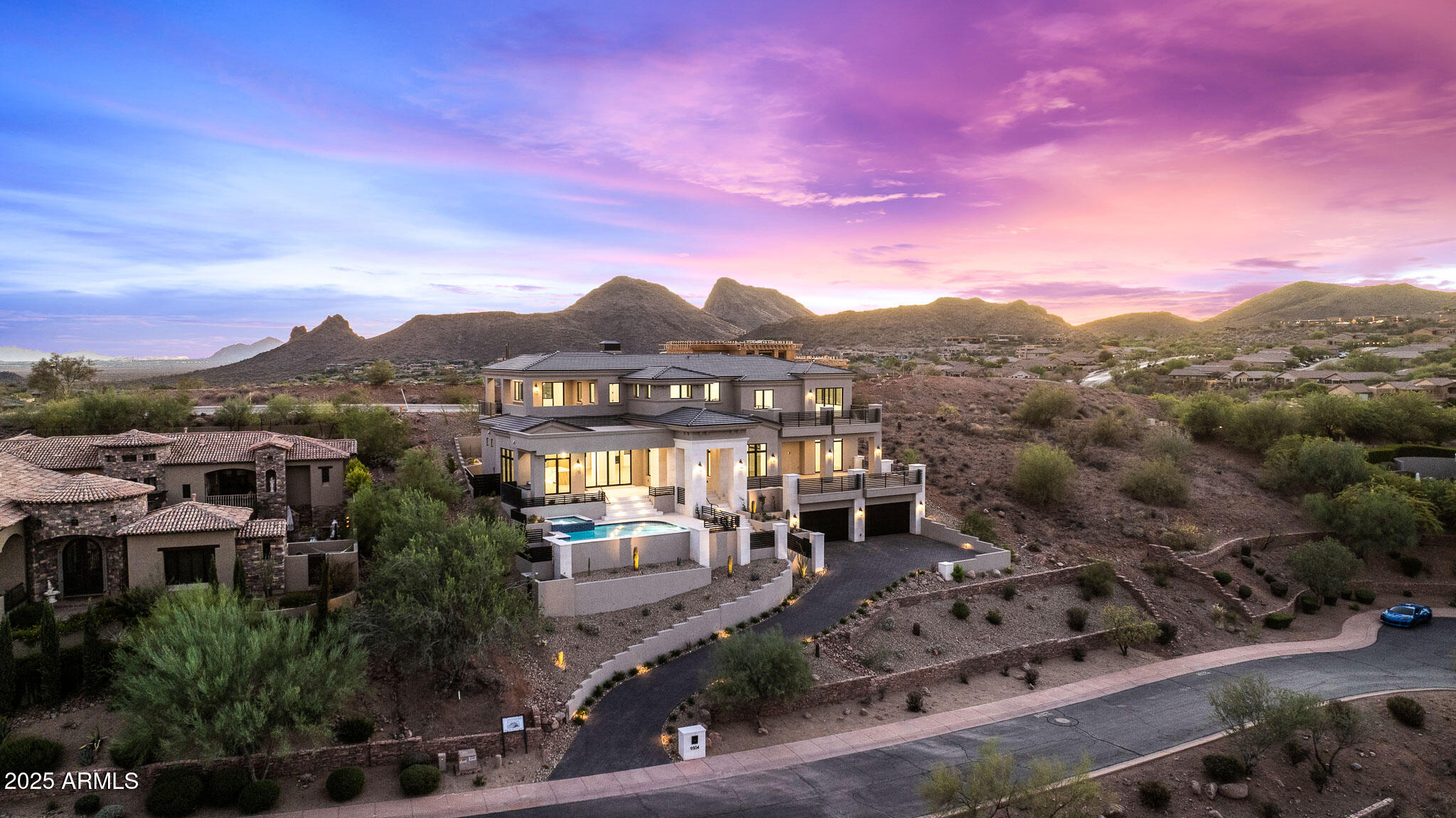 9504 N DESERT WASH Trail
