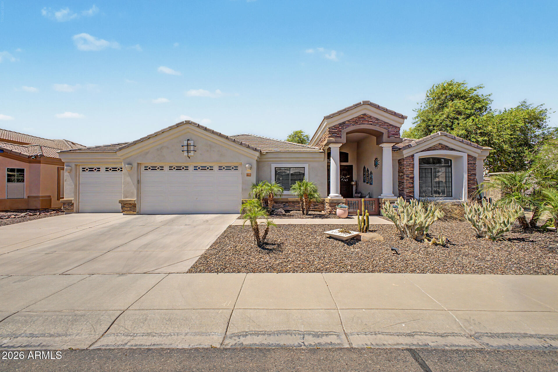 4404 W LODGE Drive