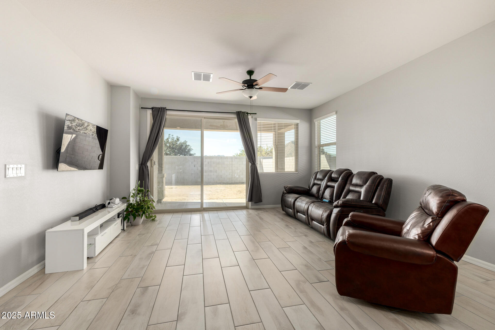3541 W DREAMY DRAW Drive
