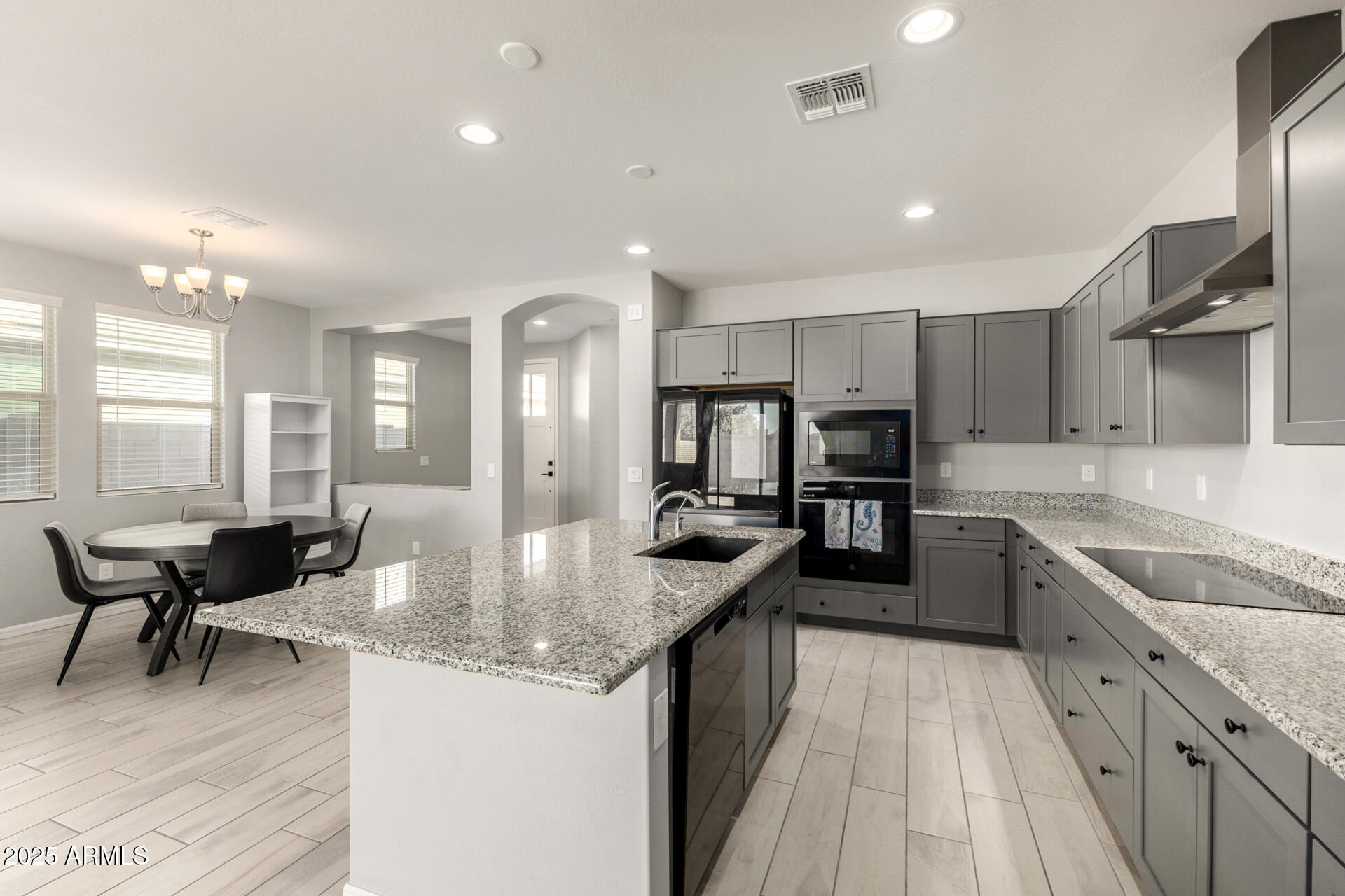 3541 W DREAMY DRAW Drive