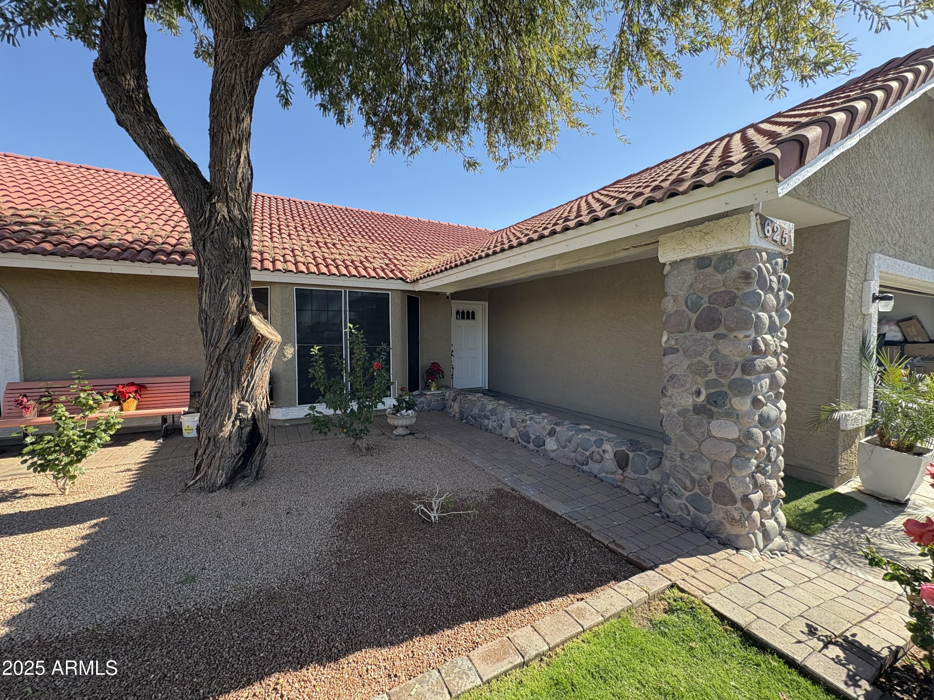 625 N 38TH Street N