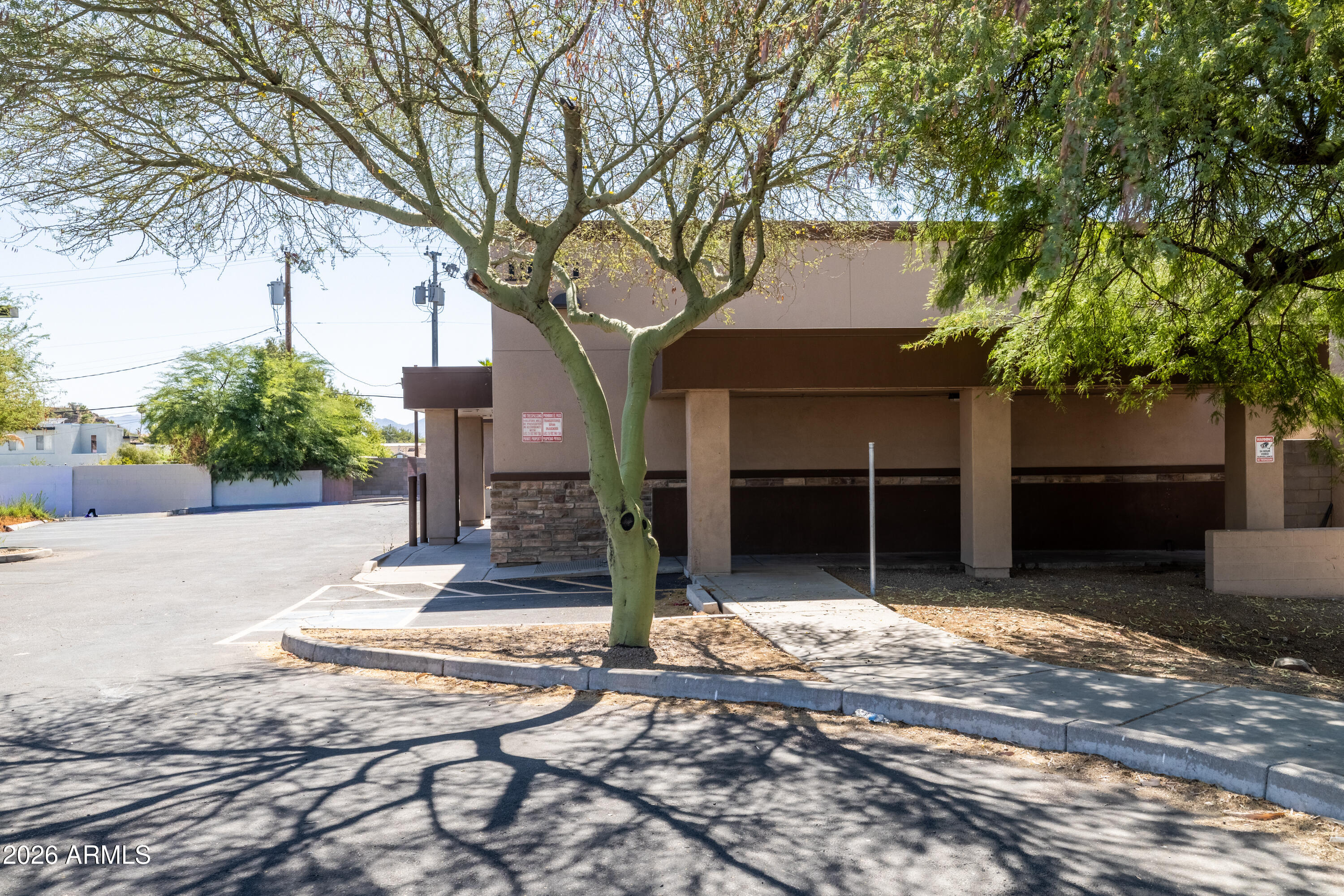 12821 N CAVE CREEK Road