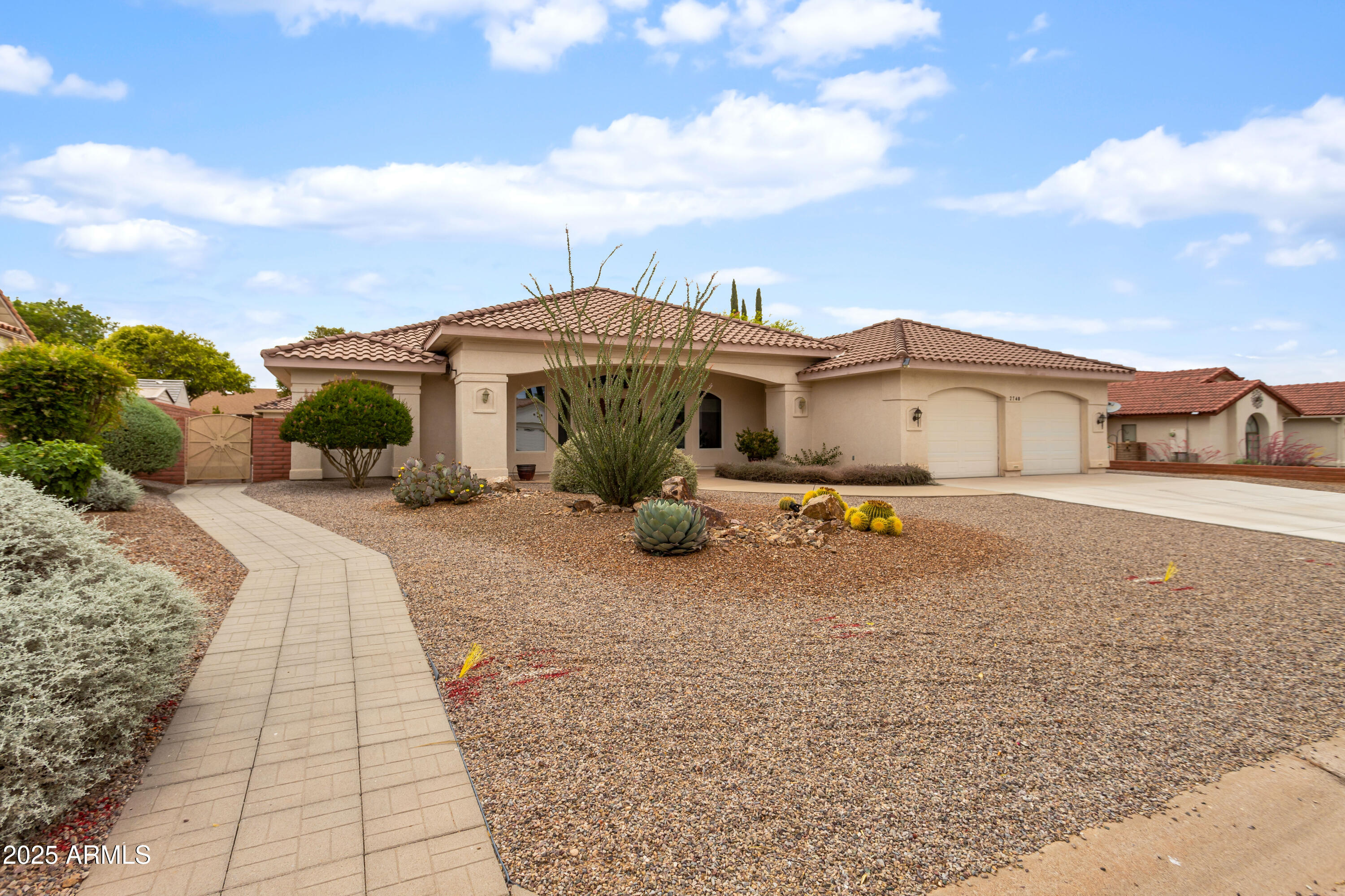 FAIRWAY VILLAS - Residential