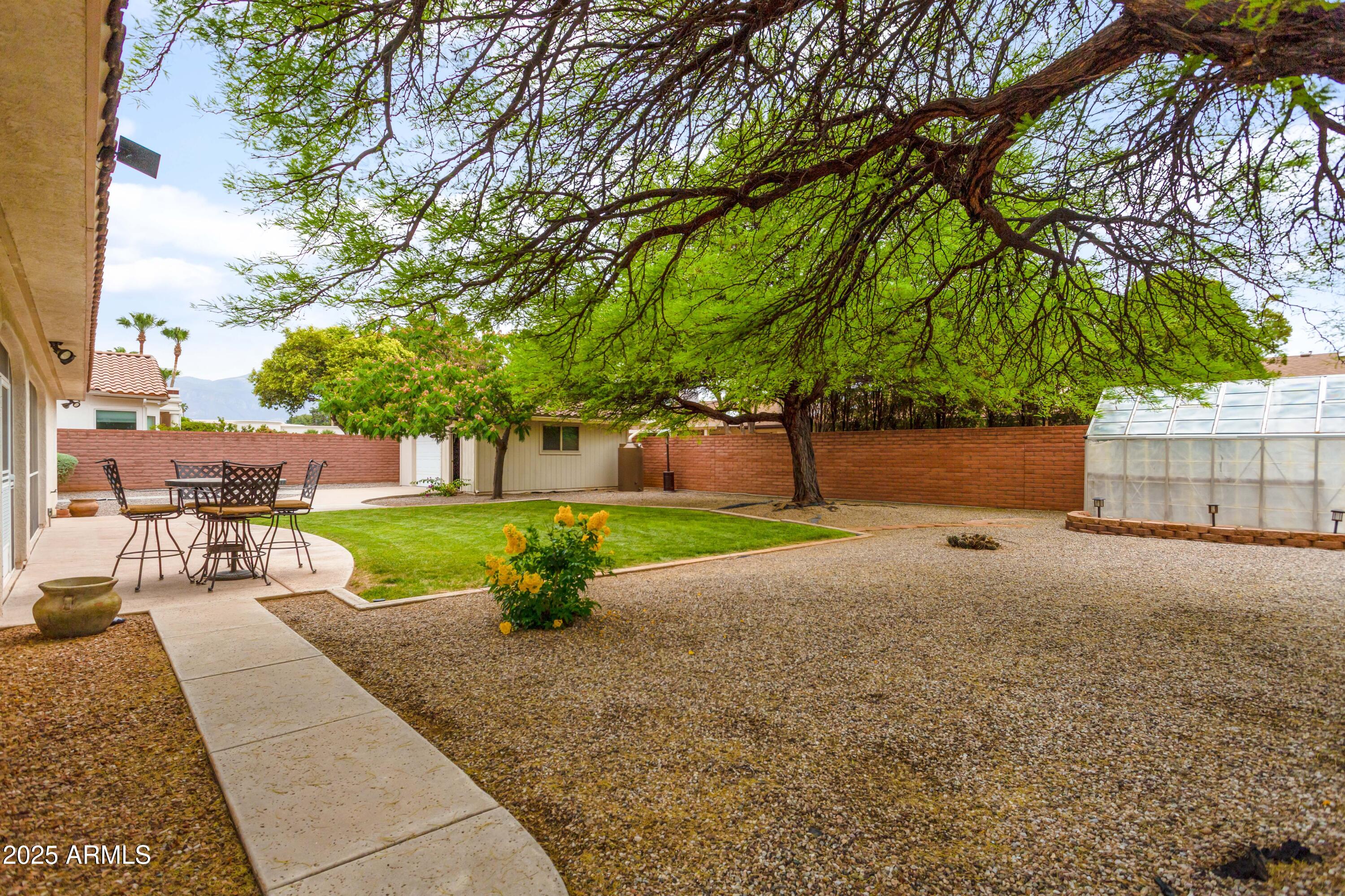 FAIRWAY VILLAS - Residential